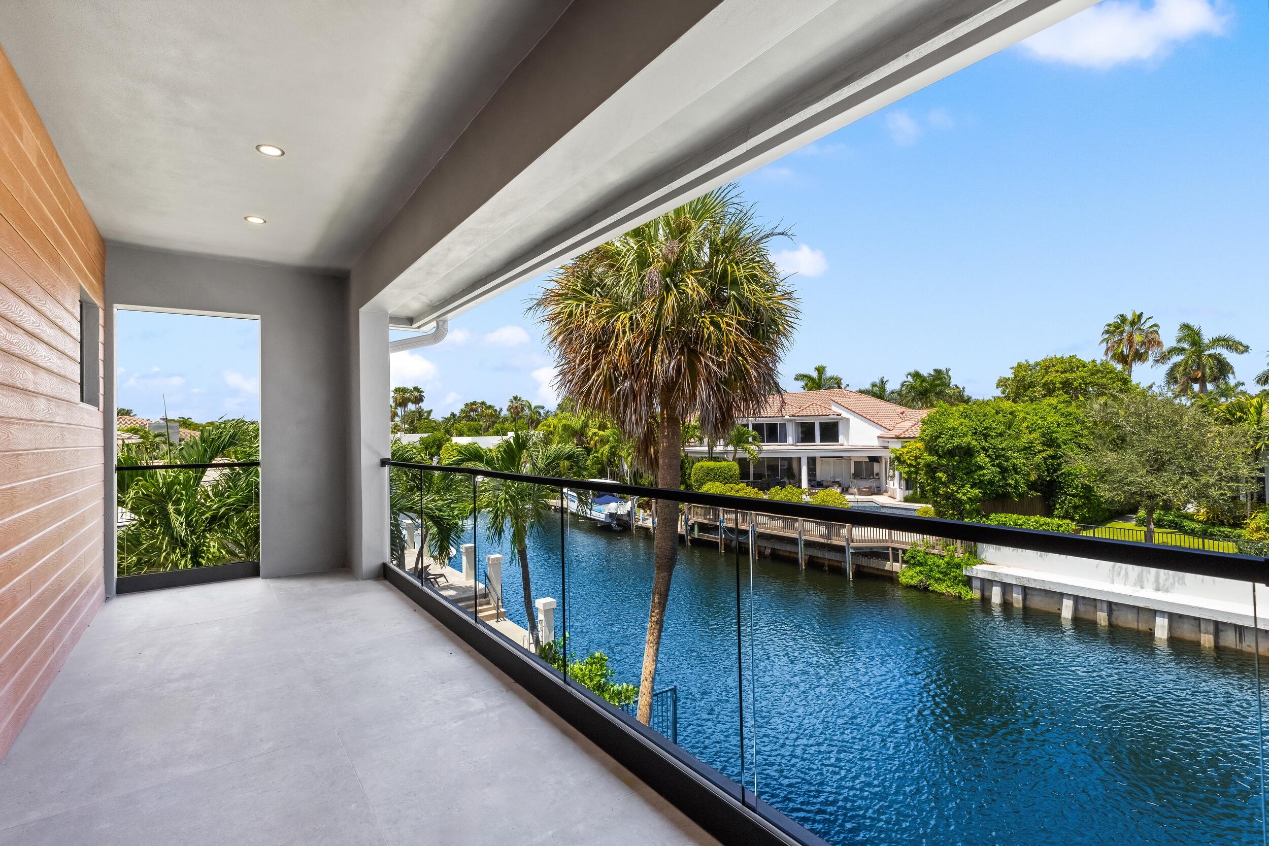 839 NE Bay Isle Drive