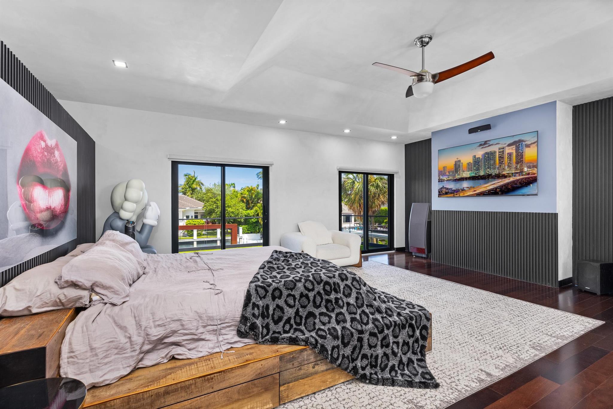 839 NE Bay Isle Drive