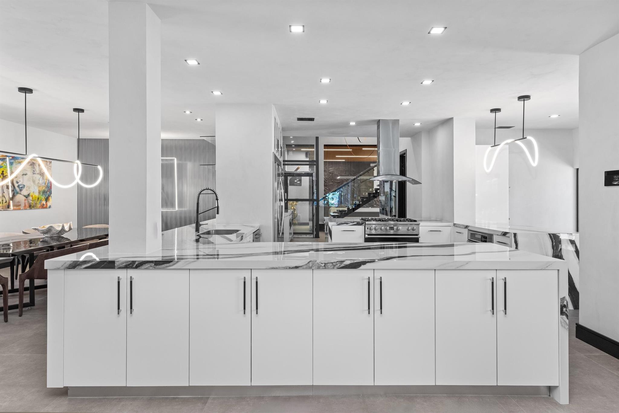 839 NE Bay Isle Drive