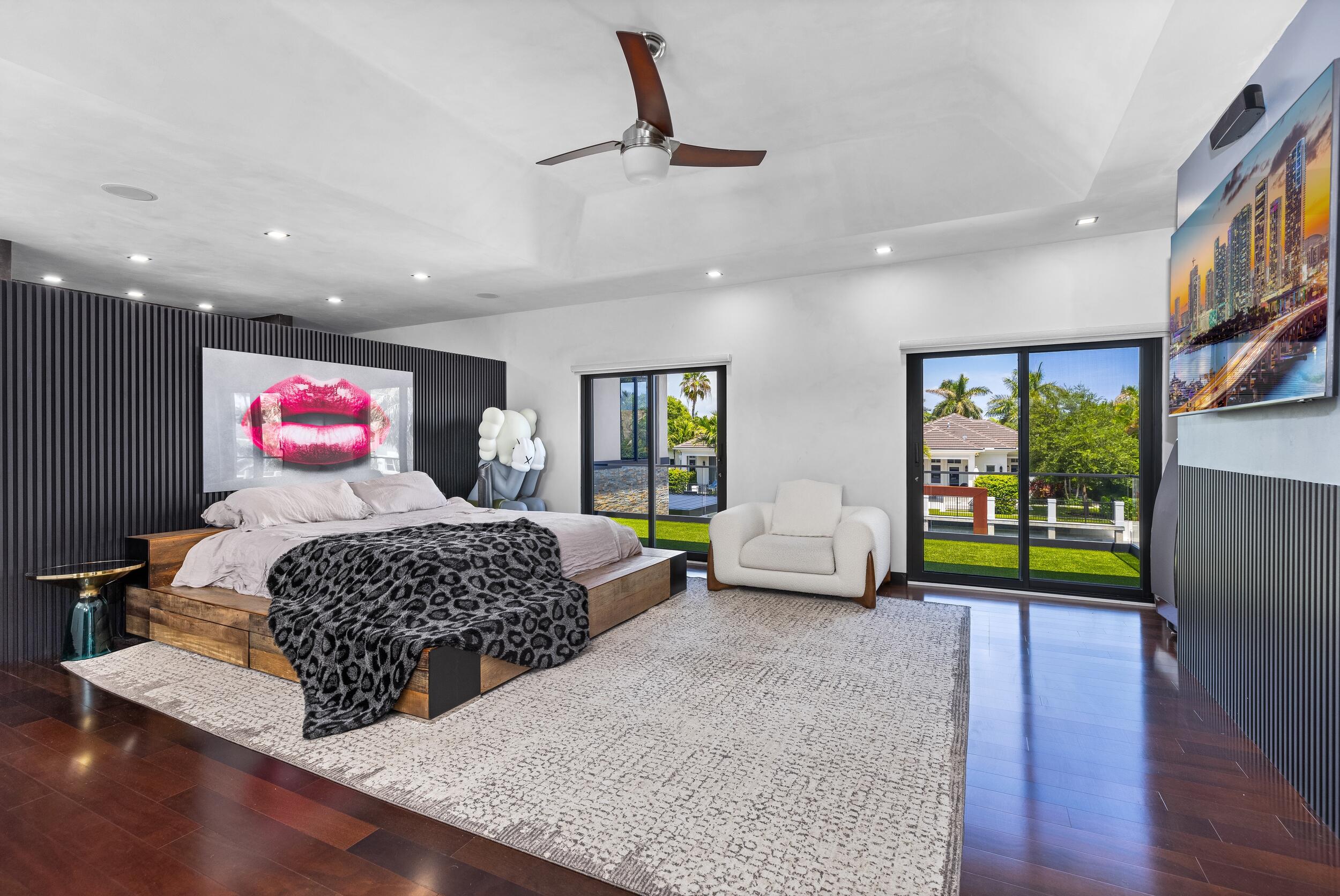 839 NE Bay Isle Drive