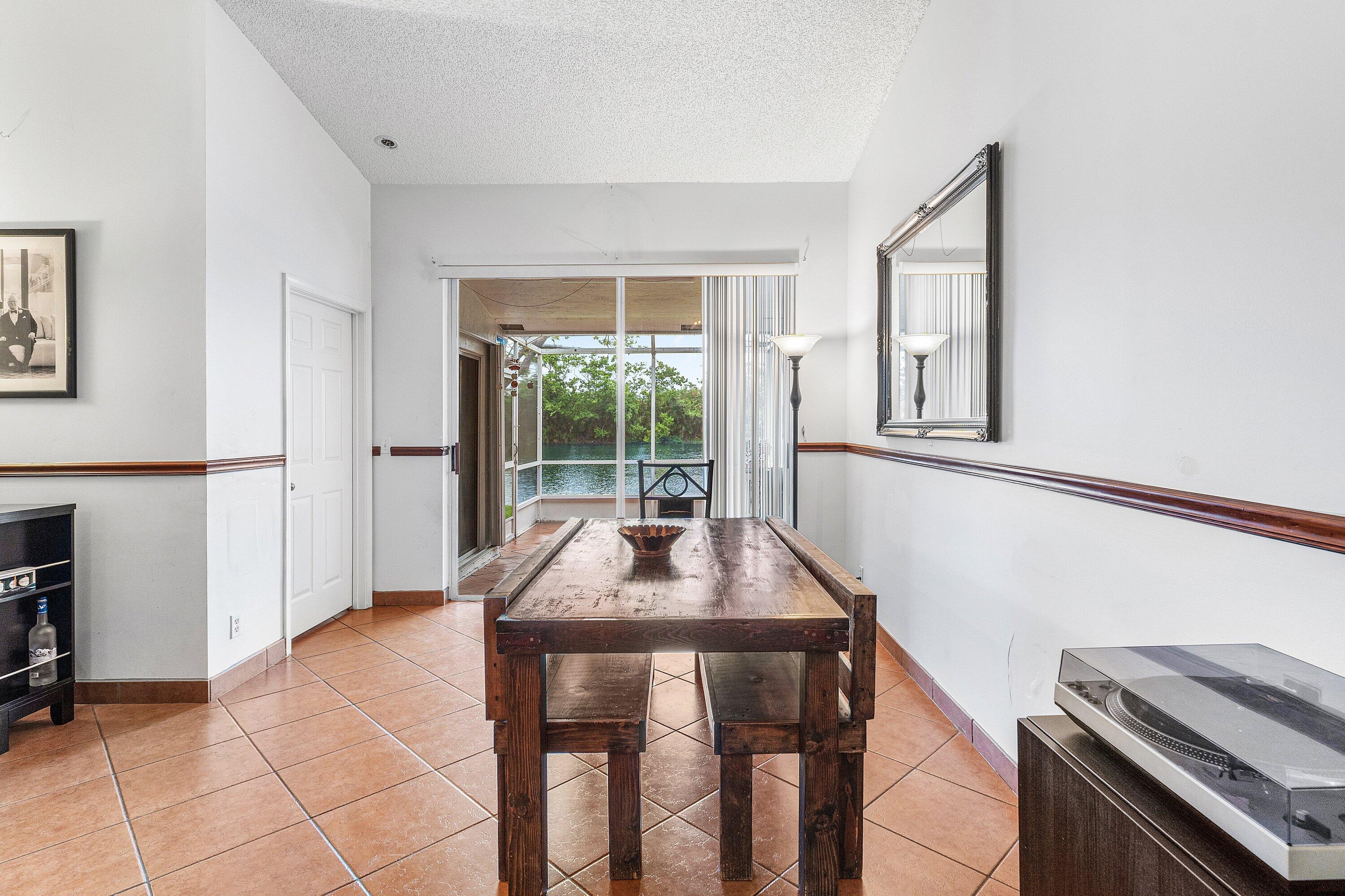 18470 Via Di Sorrento