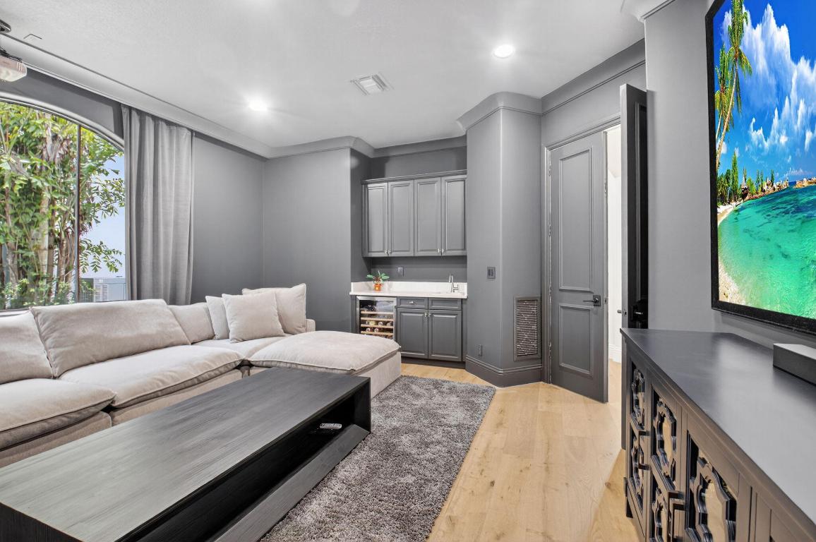 17865 Monte Vista Drive