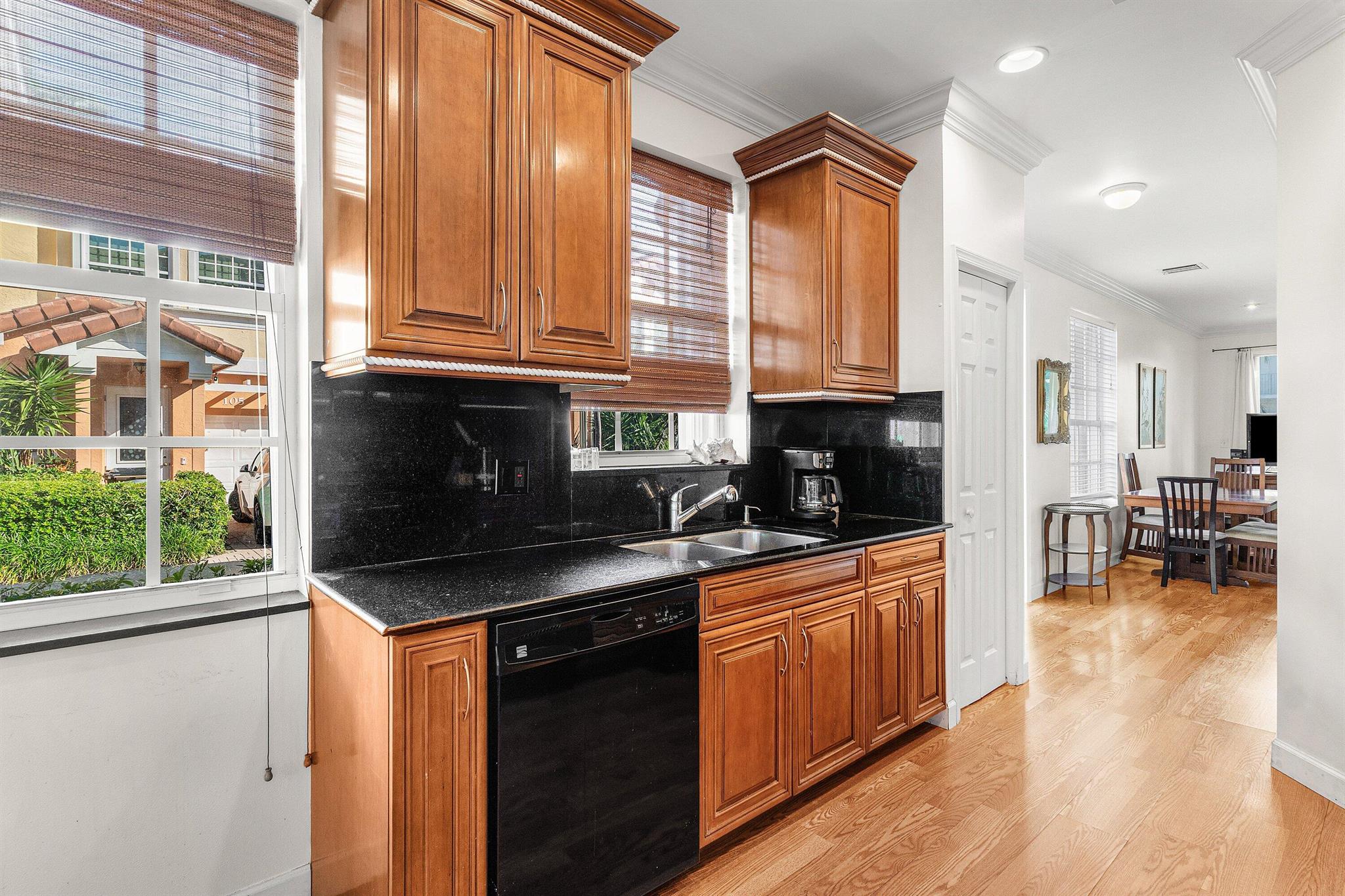 1998 NE 7th Street 101