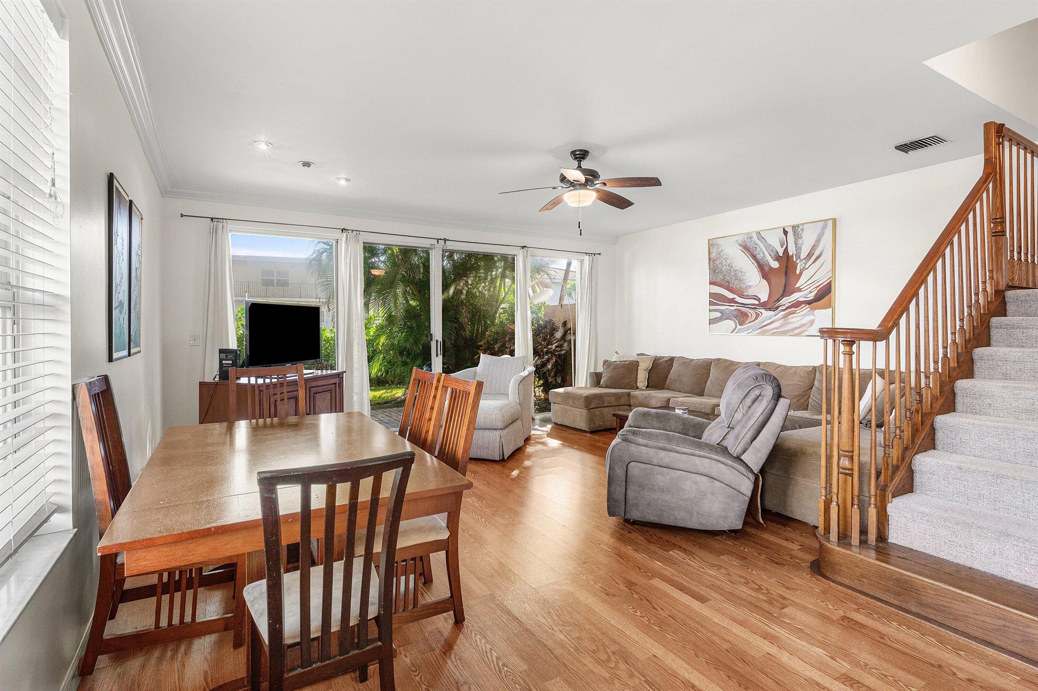 1998 NE 7th Street 101