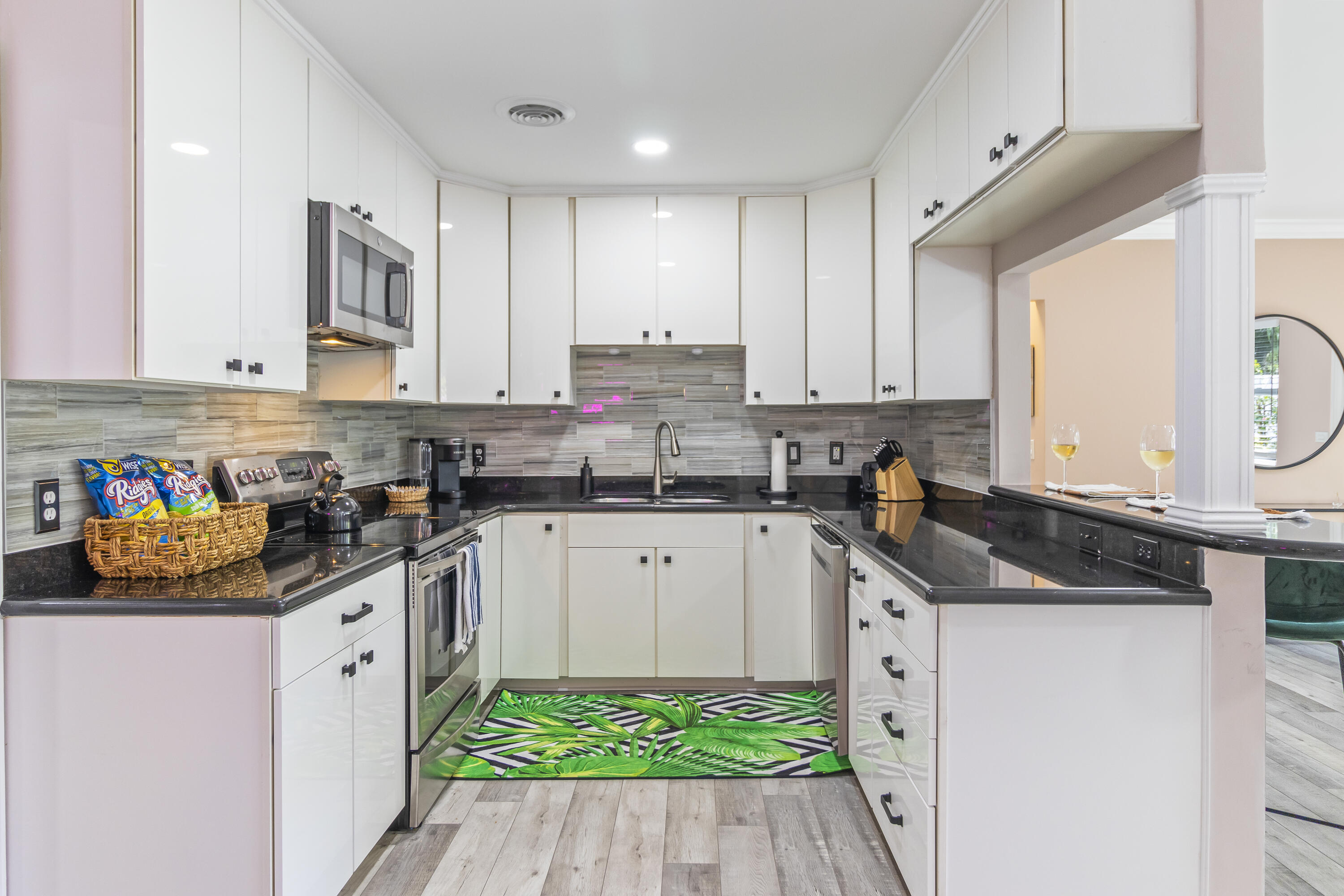215 NE 17th Street