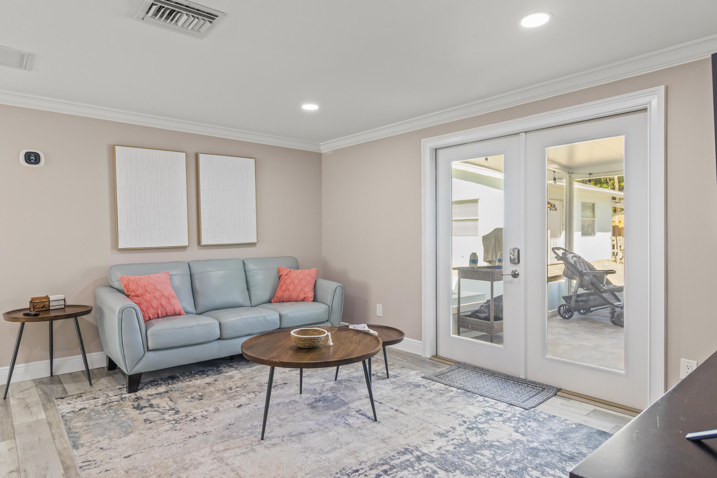 215 NE 17th Street
