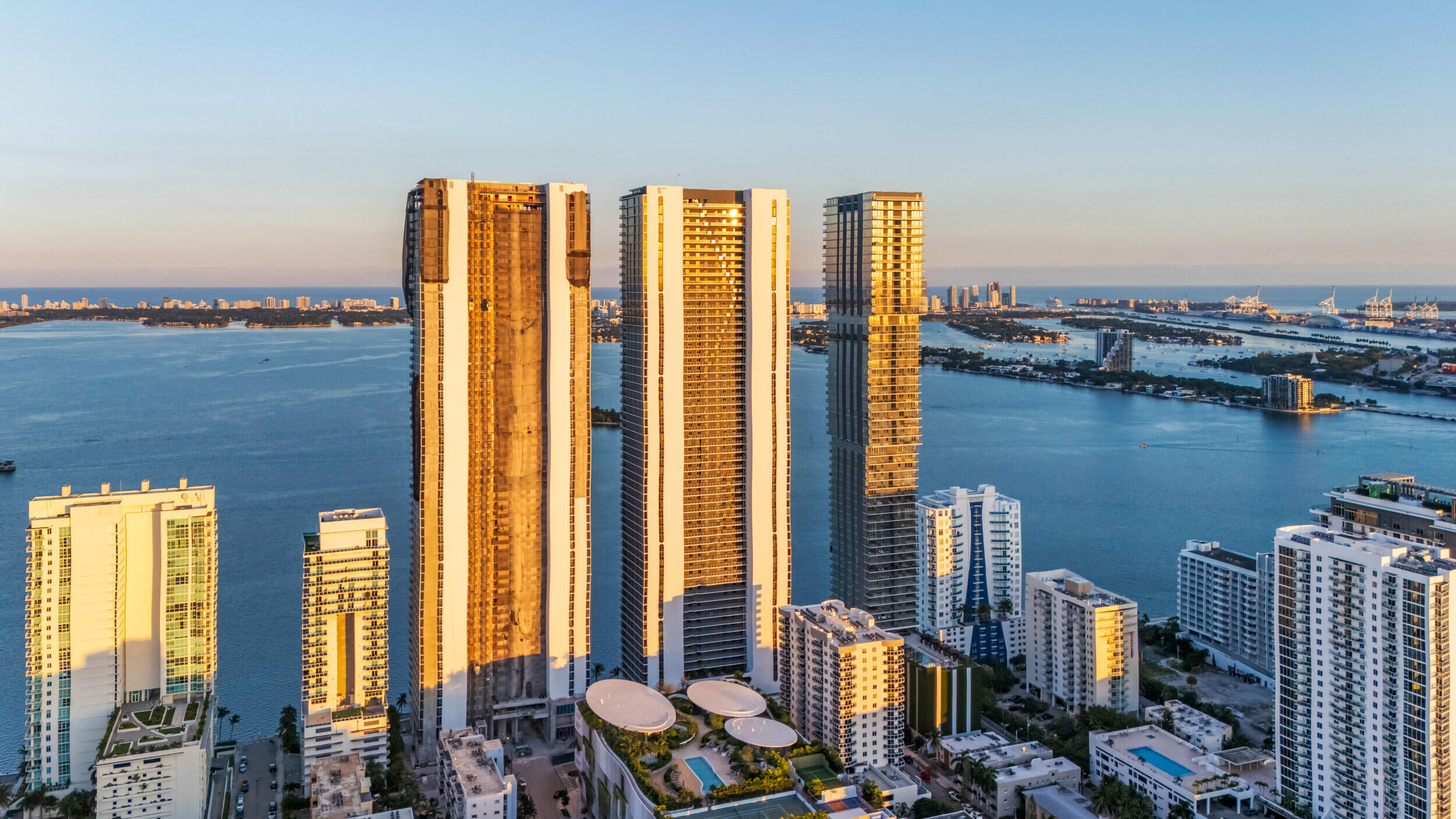 700 NE 24th Street Ph-6003