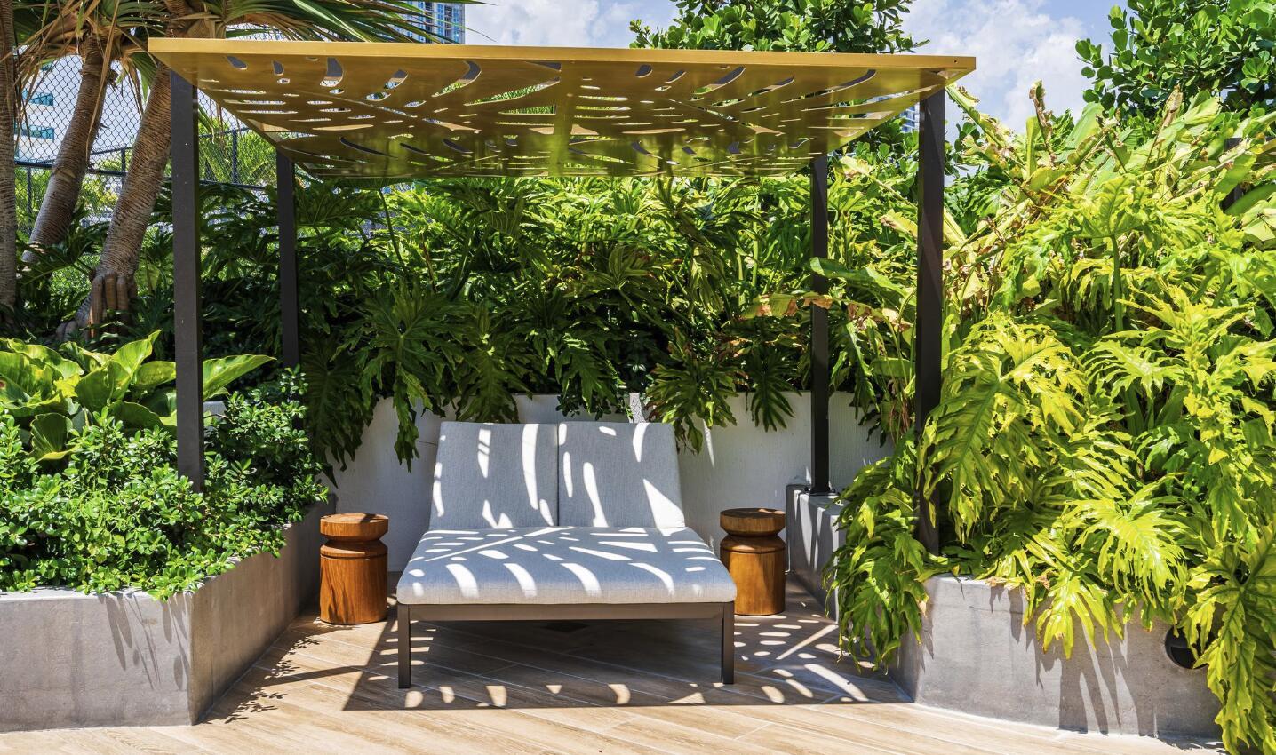 700 NE 24th Street Ph-6003