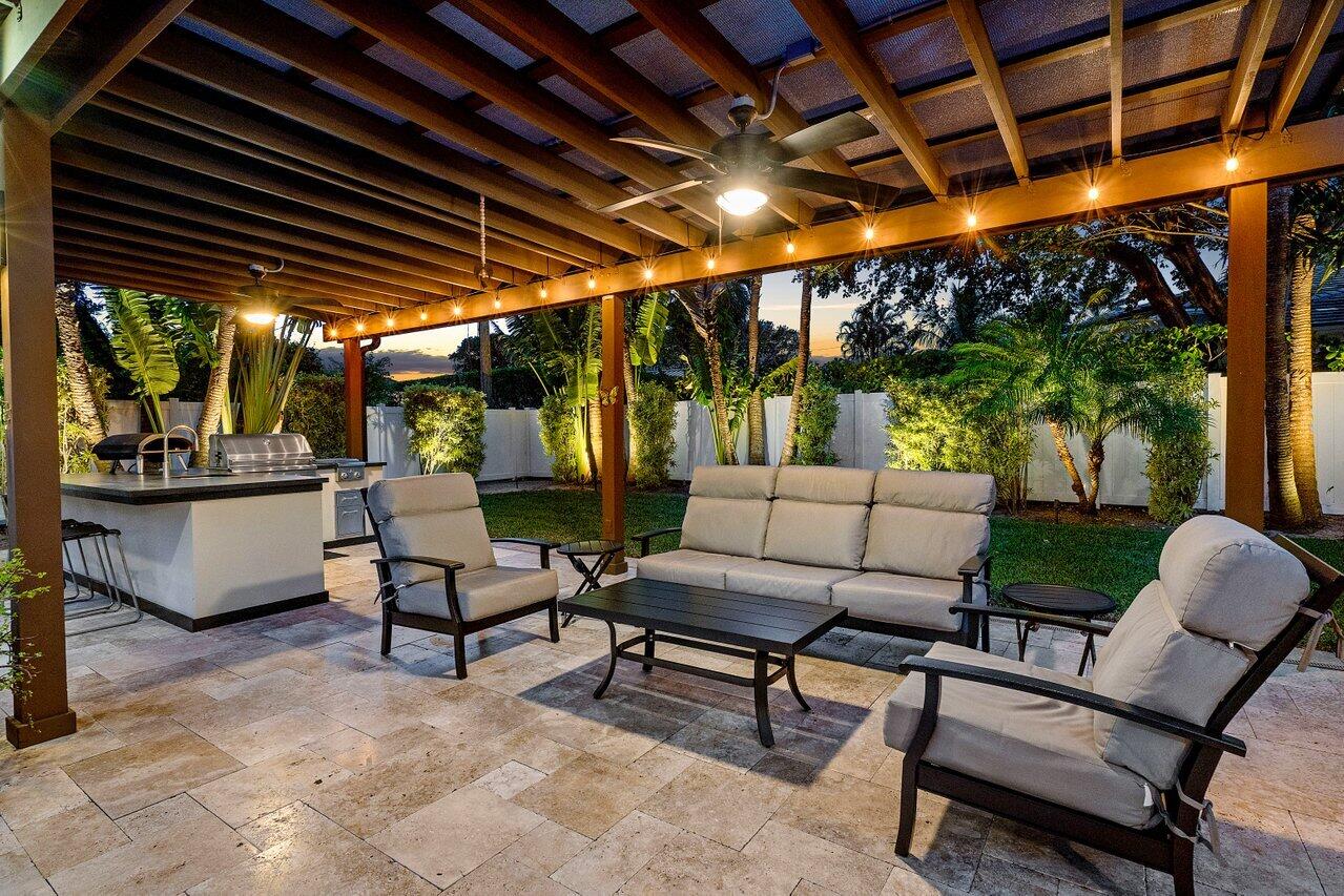1701 Cocoanut Road