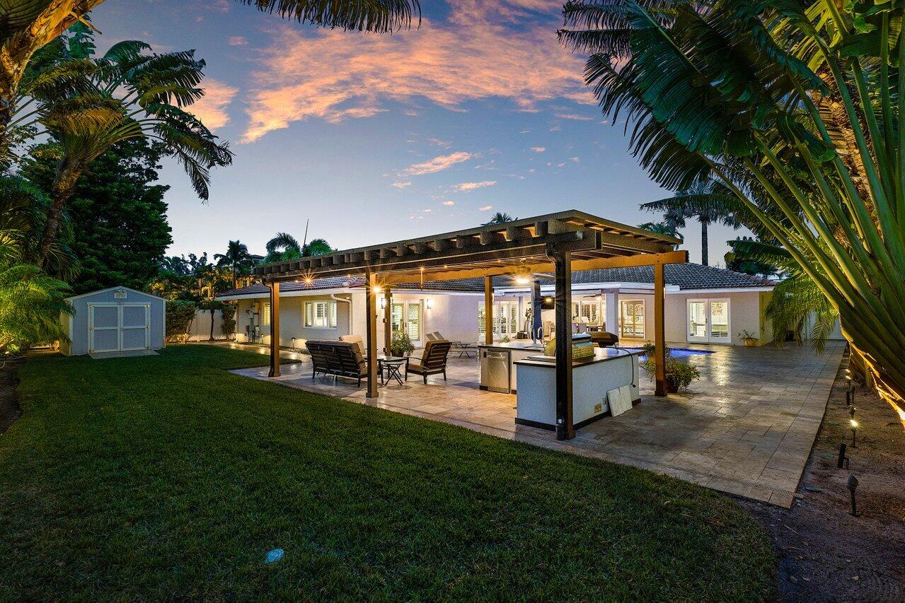 1701 Cocoanut Road