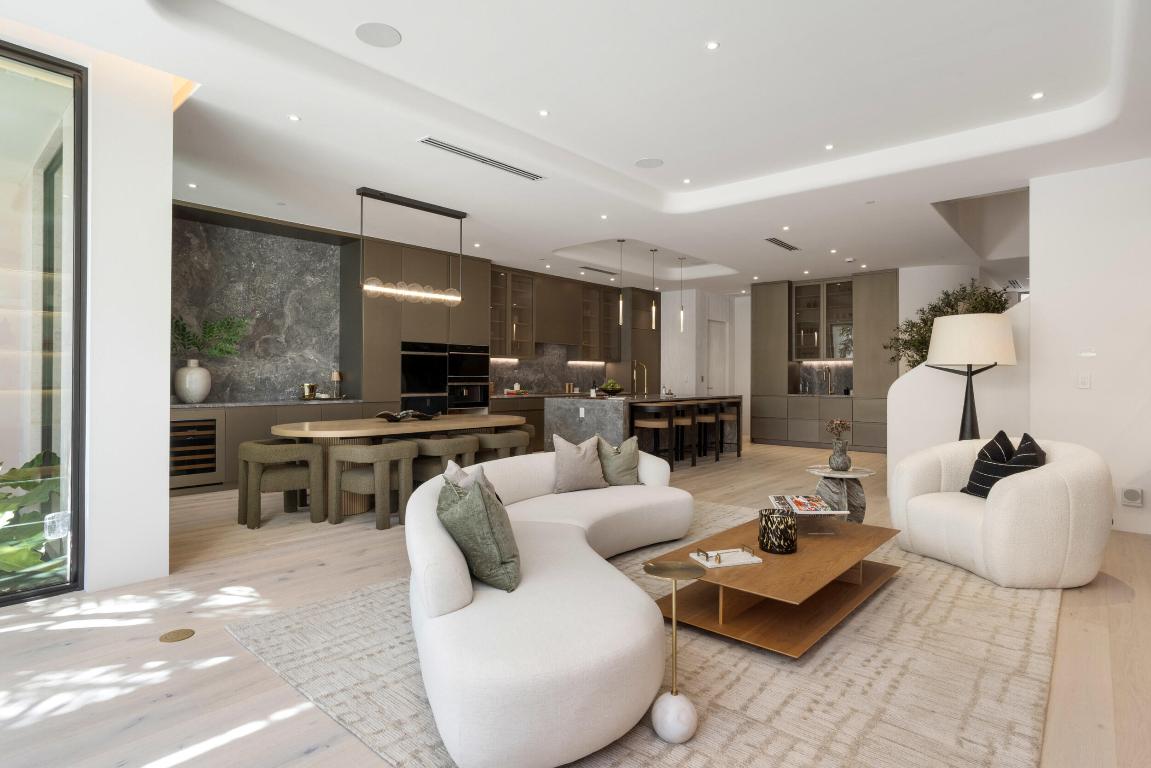 1246 George Bush Boulevard