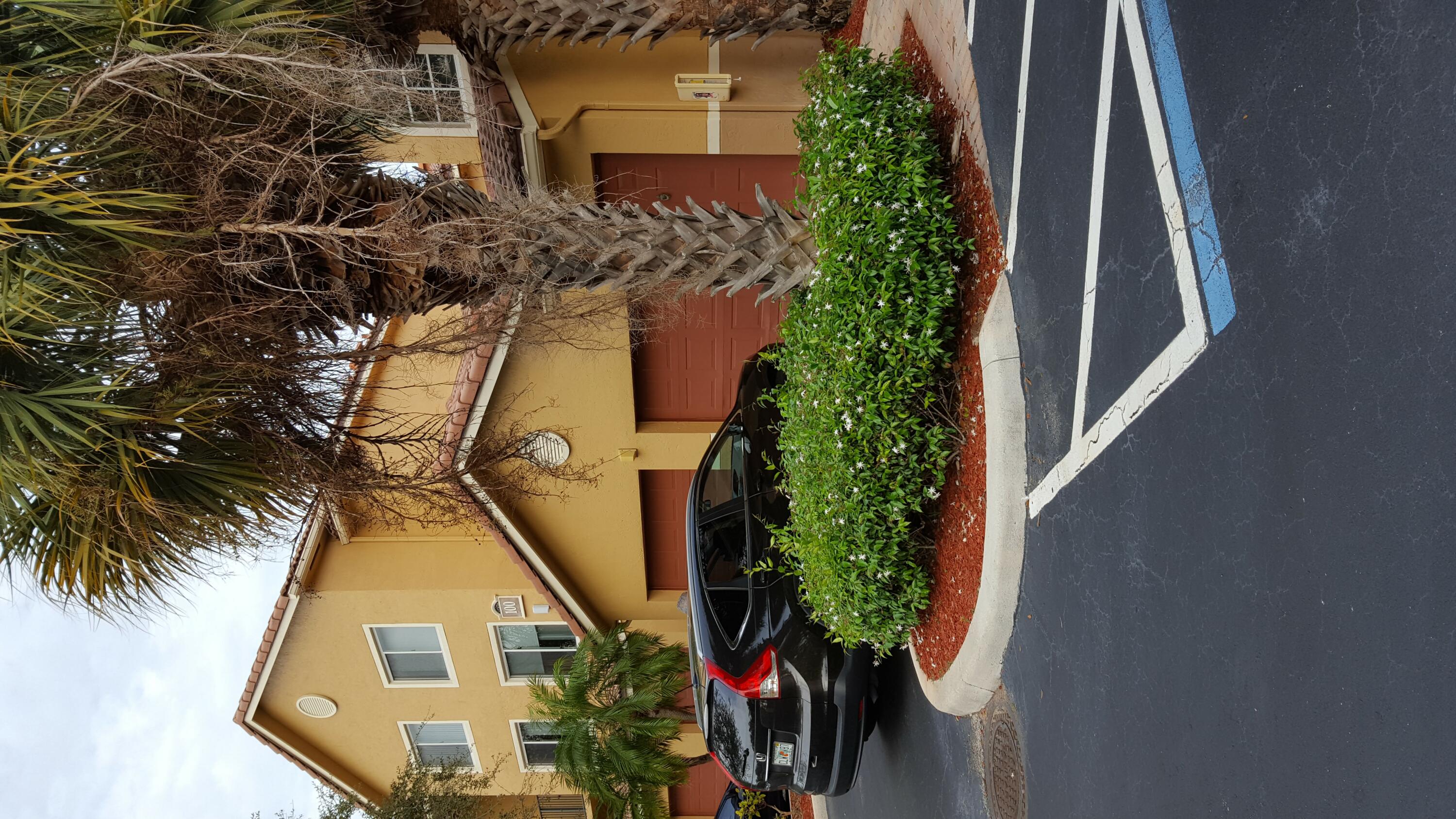 100 Scotia Drive 206