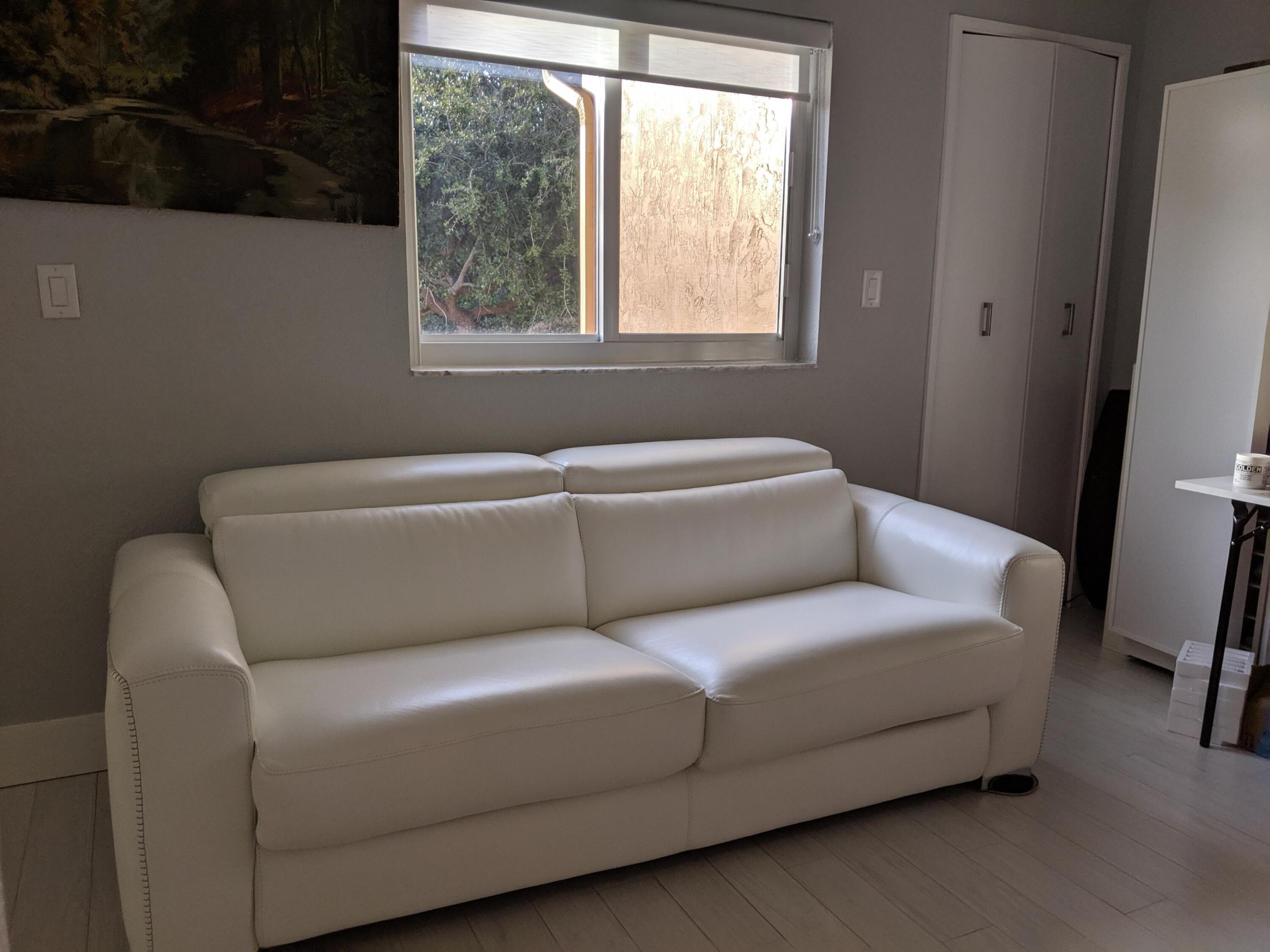 100 Scotia Drive 206