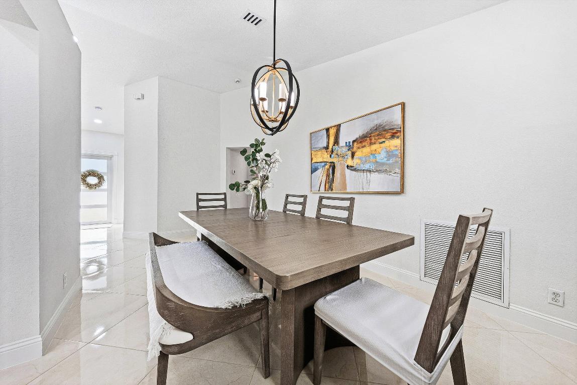 4052 Crescent Creek Place