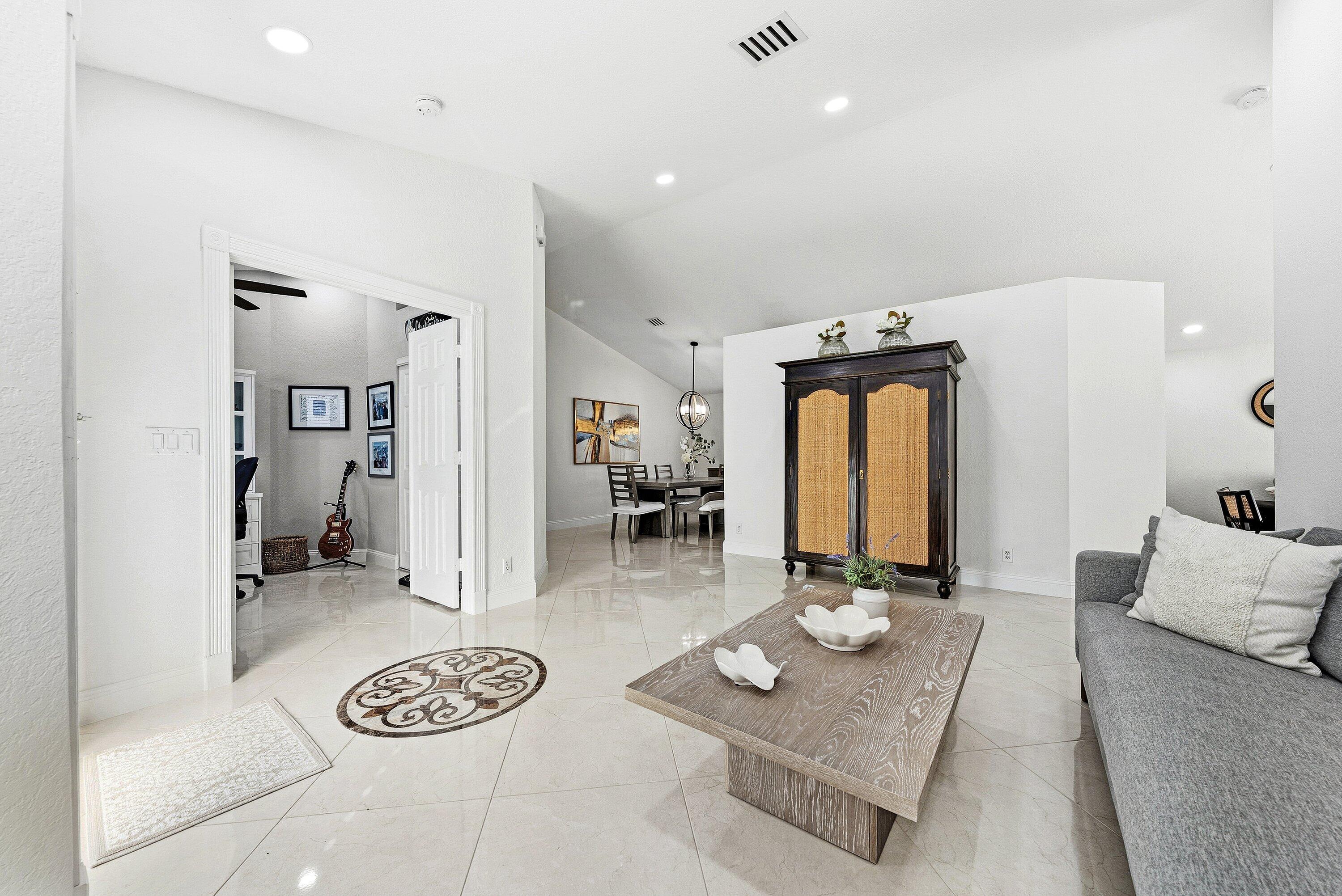 4052 Crescent Creek Place