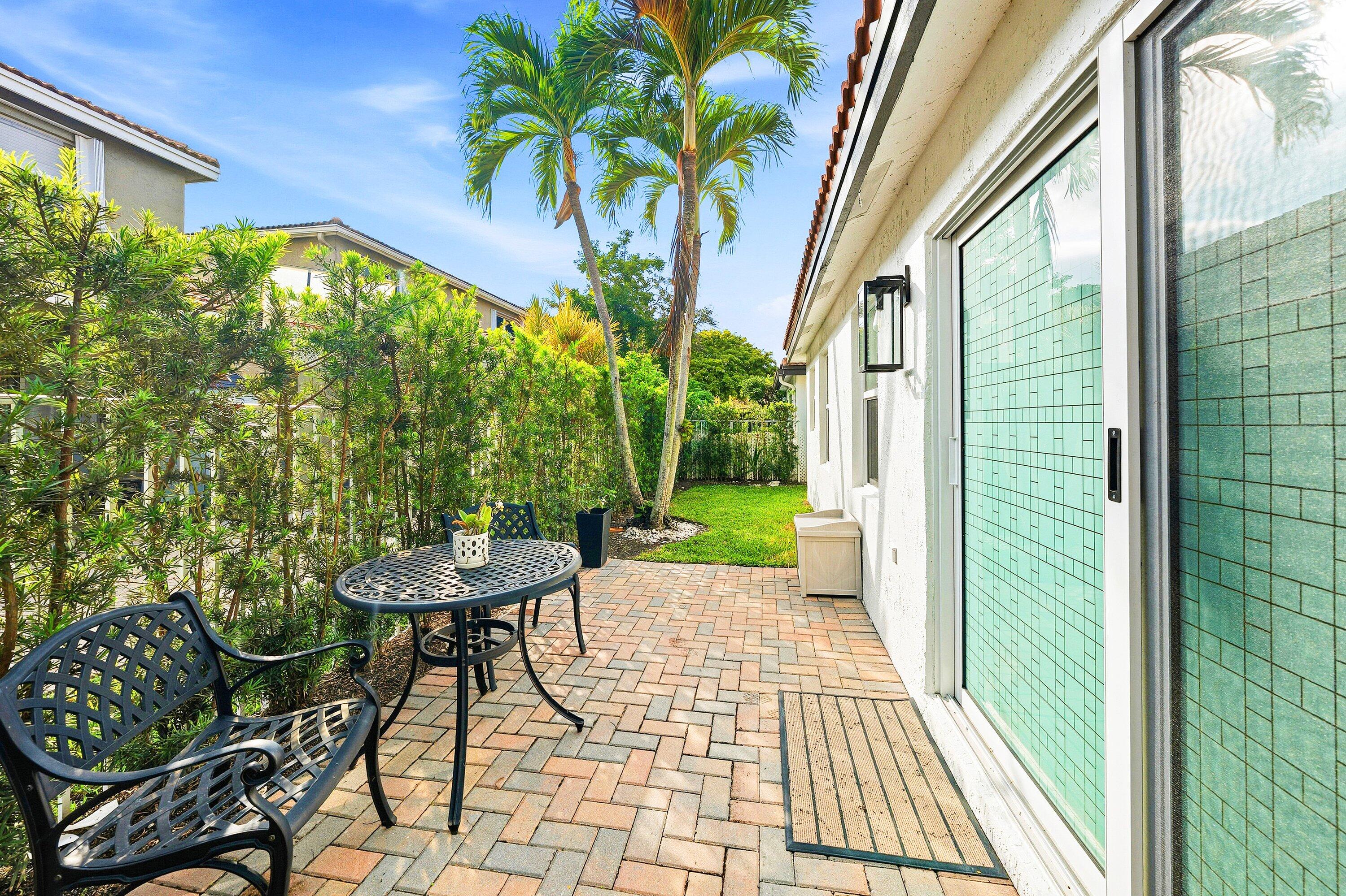 4052 Crescent Creek Place