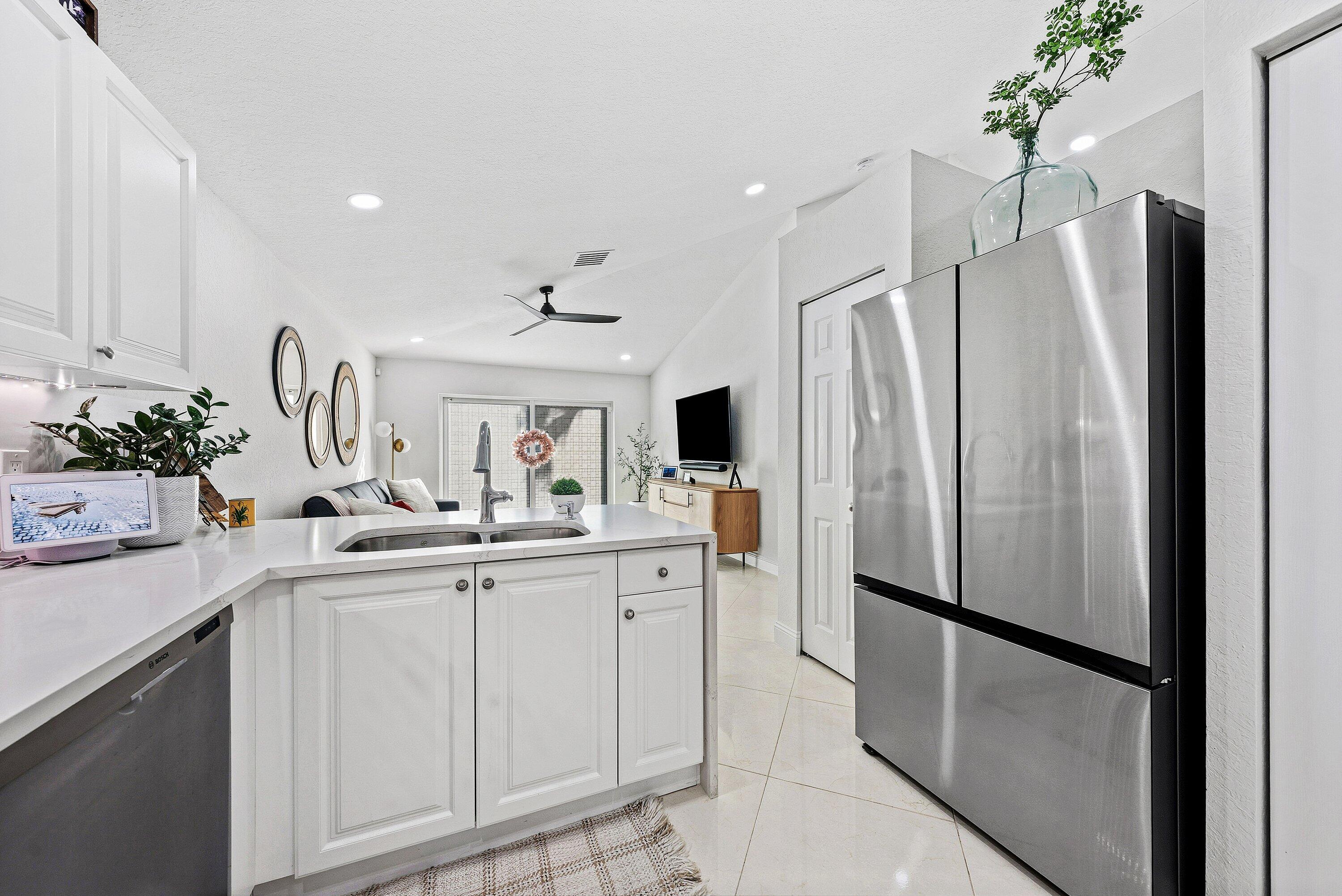 4052 Crescent Creek Place