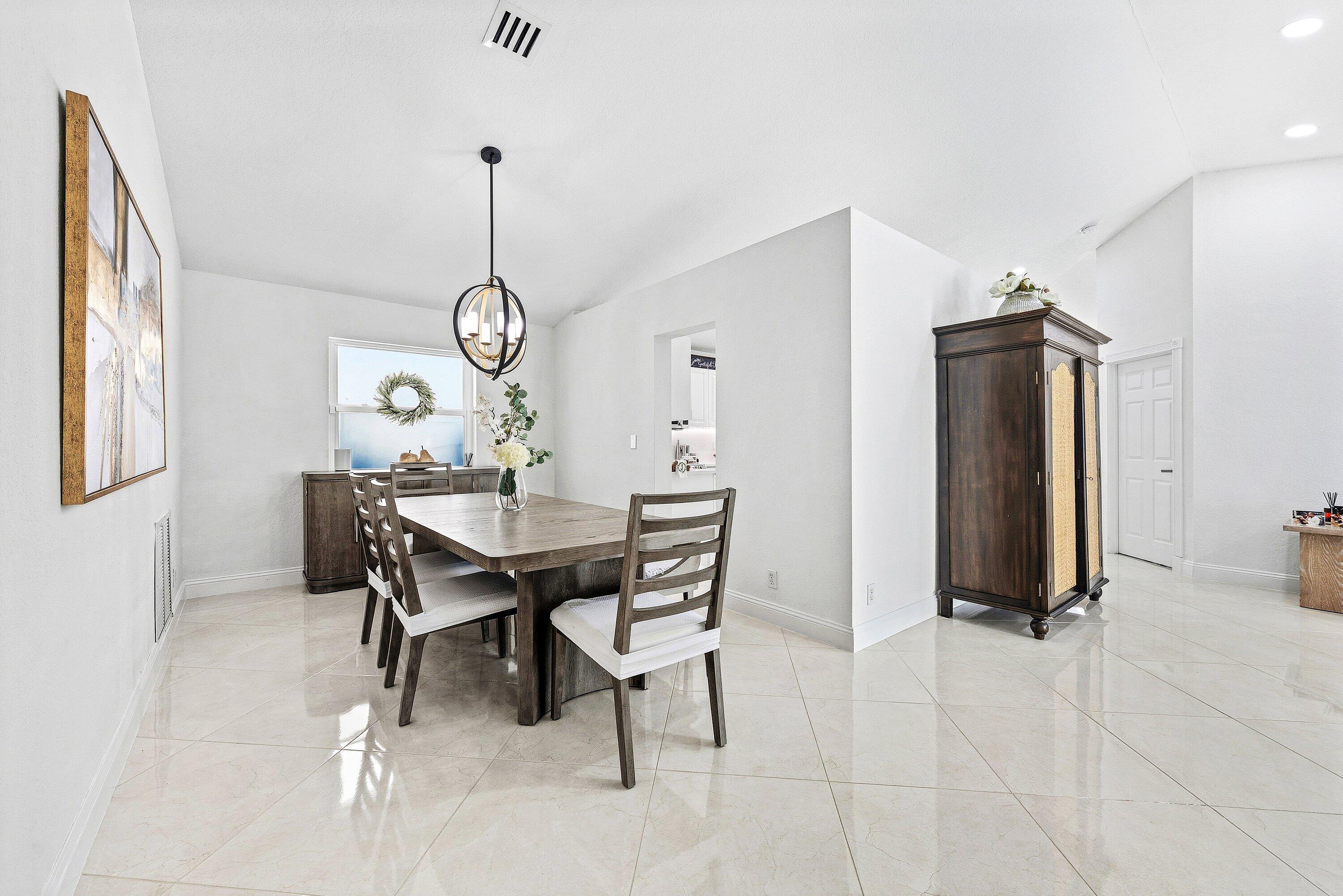 4052 Crescent Creek Place