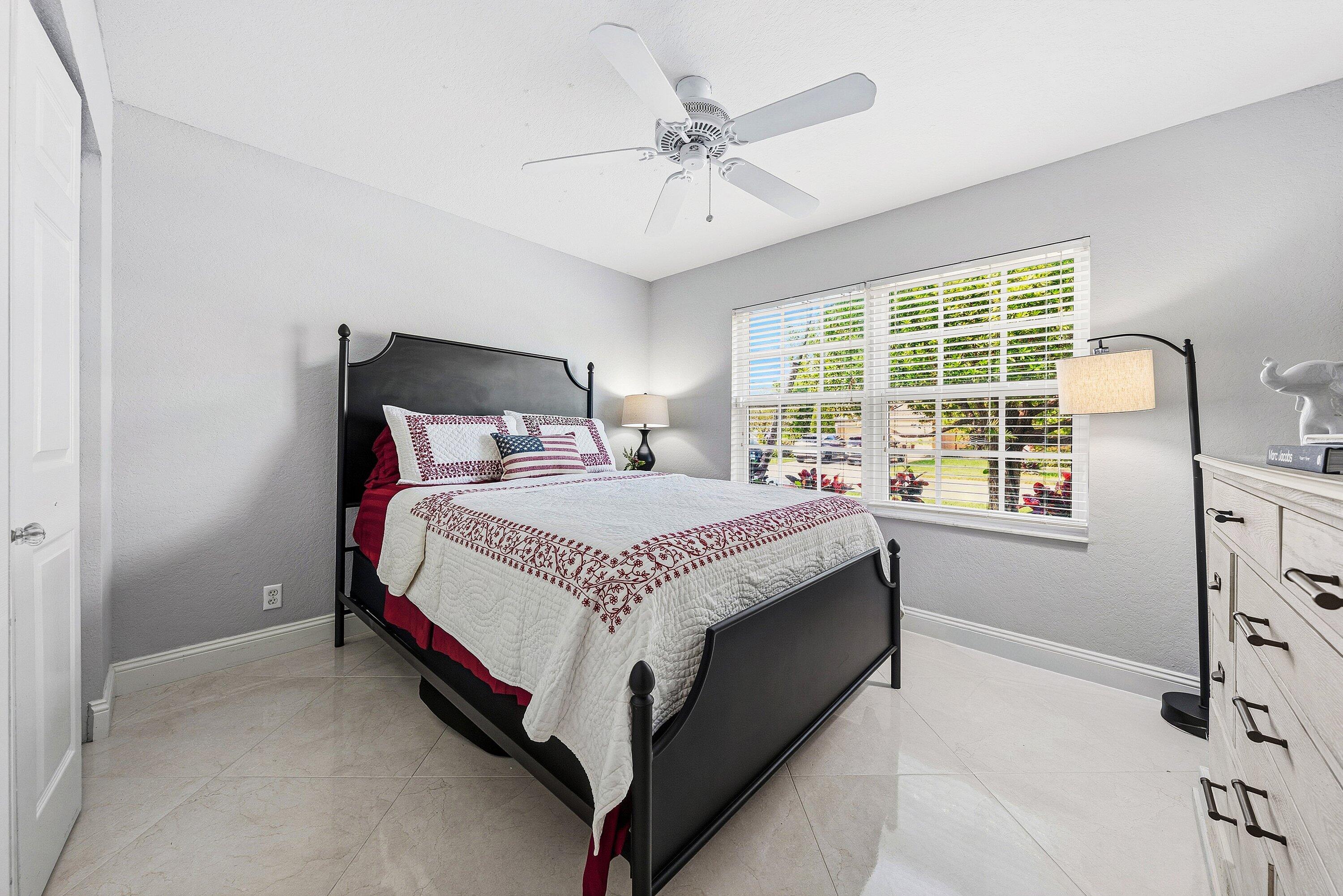 4052 Crescent Creek Place