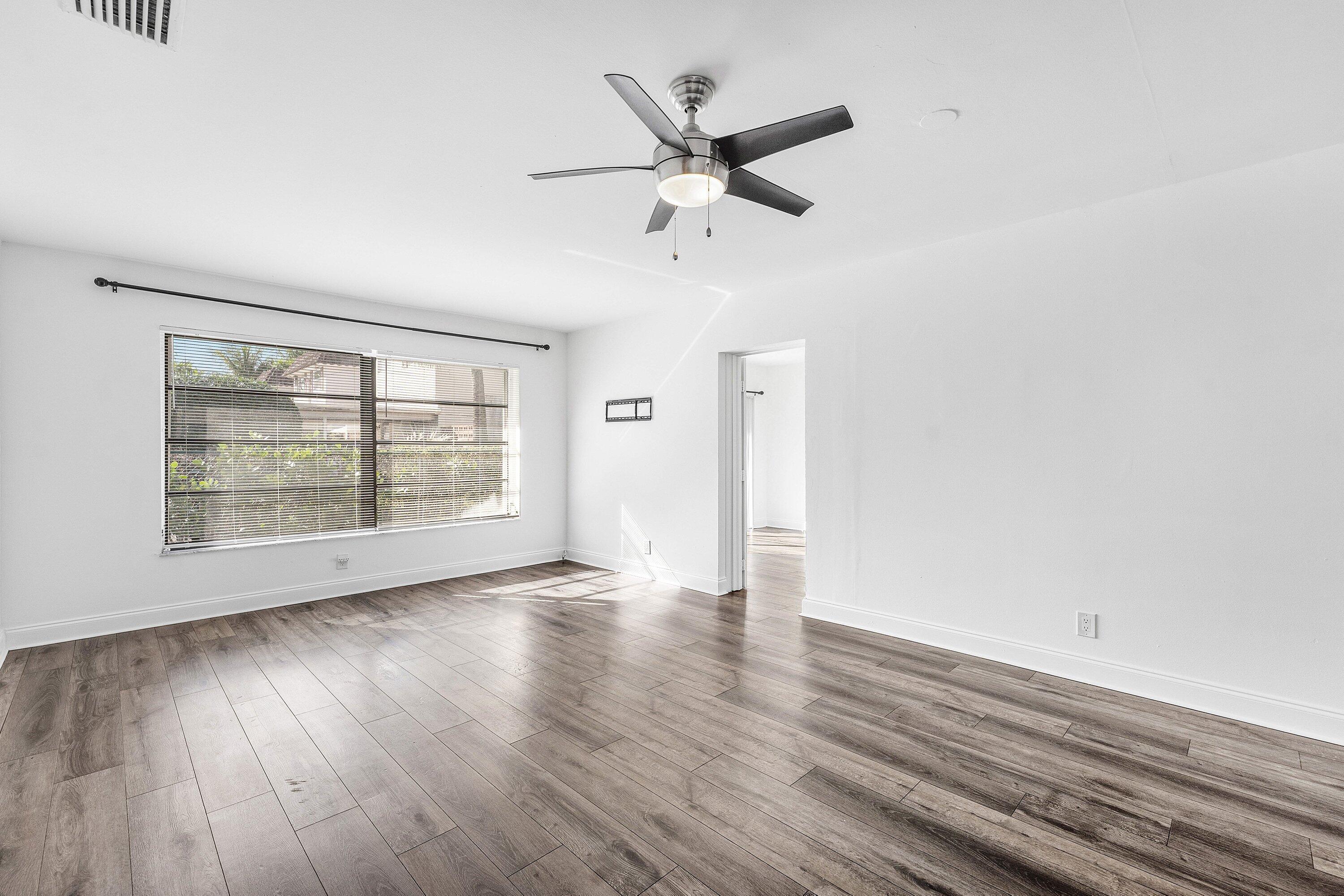 500 NE 48th Street