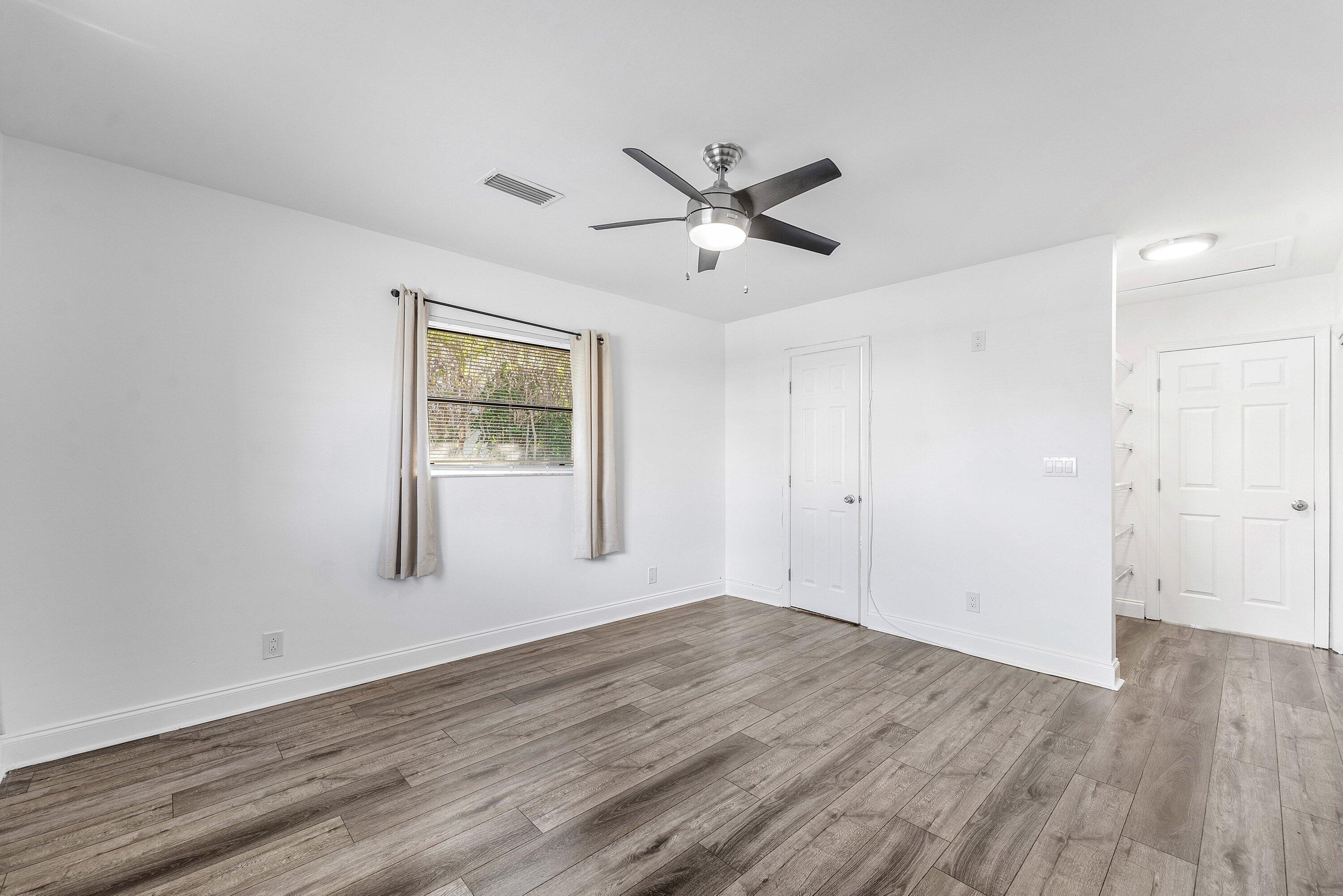 500 NE 48th Street
