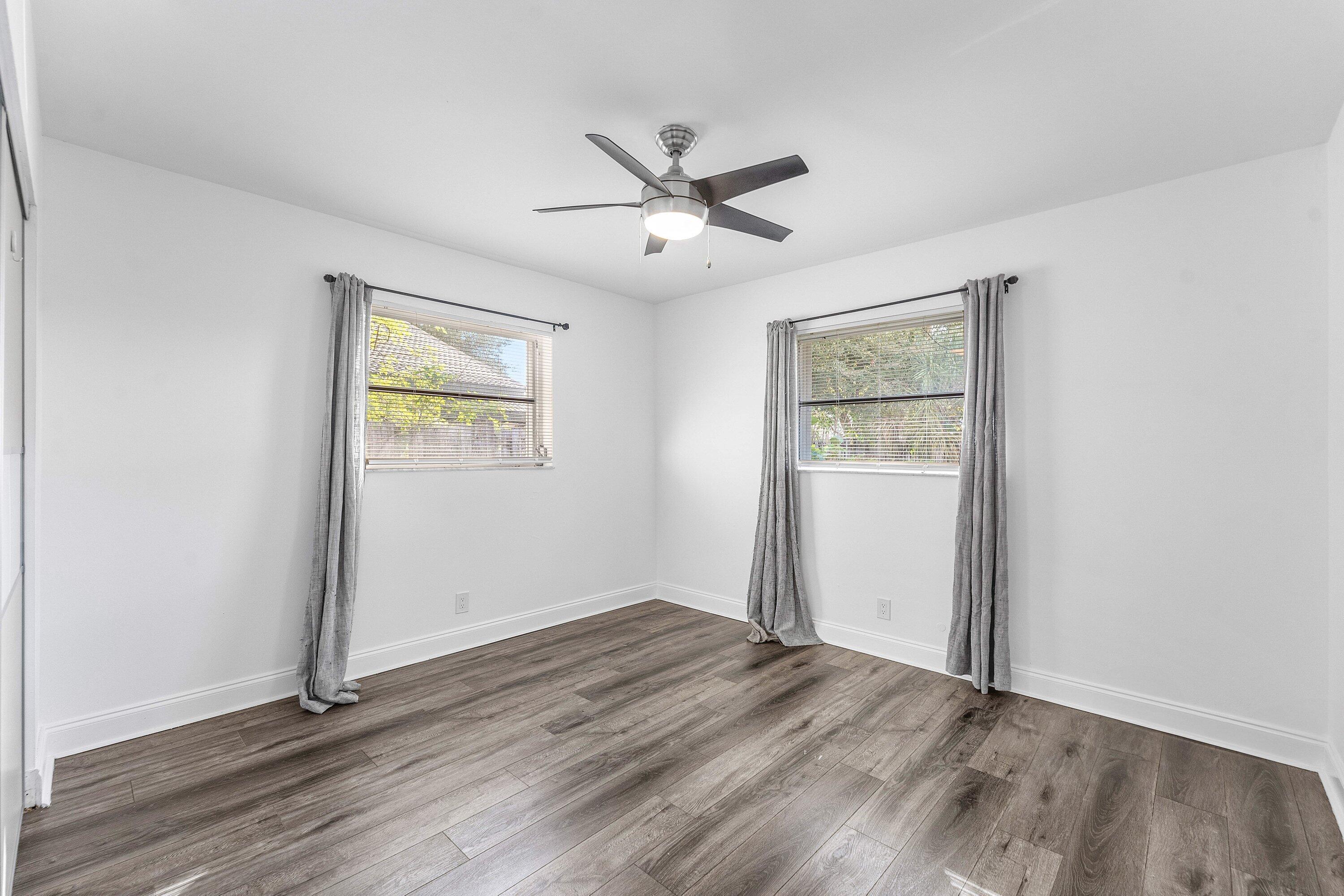 500 NE 48th Street