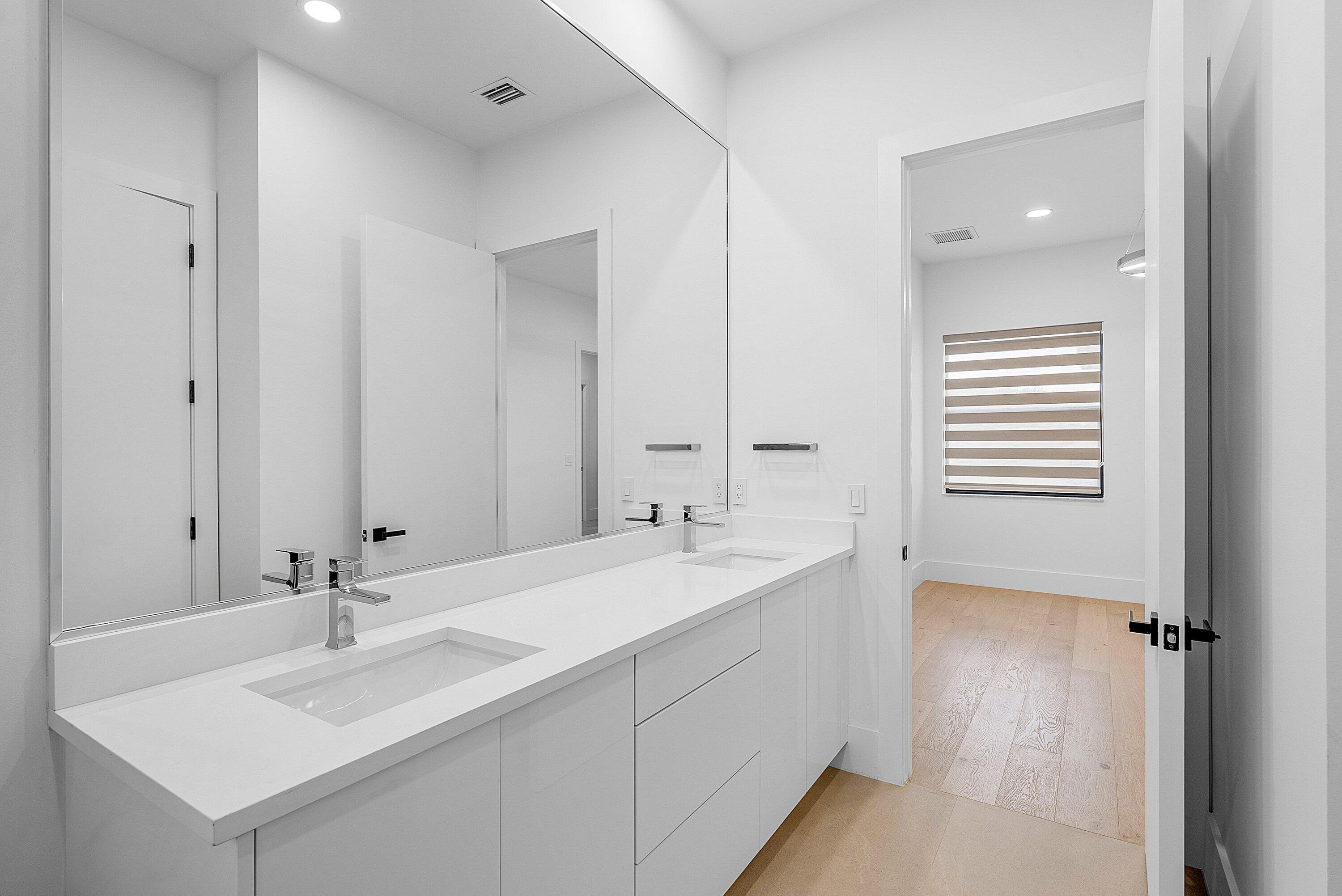 17760 Villa Club Way