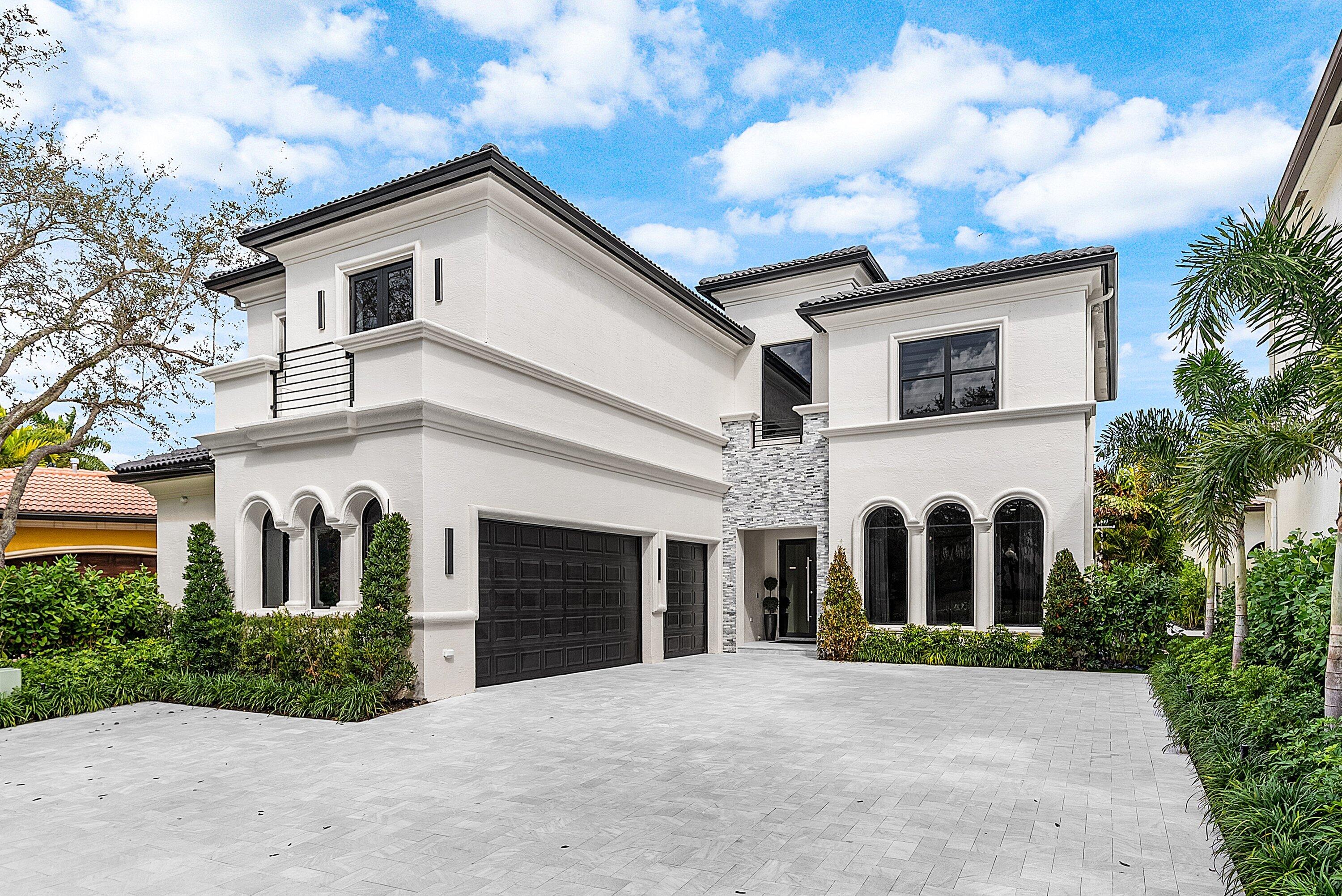 17760 Villa Club Way