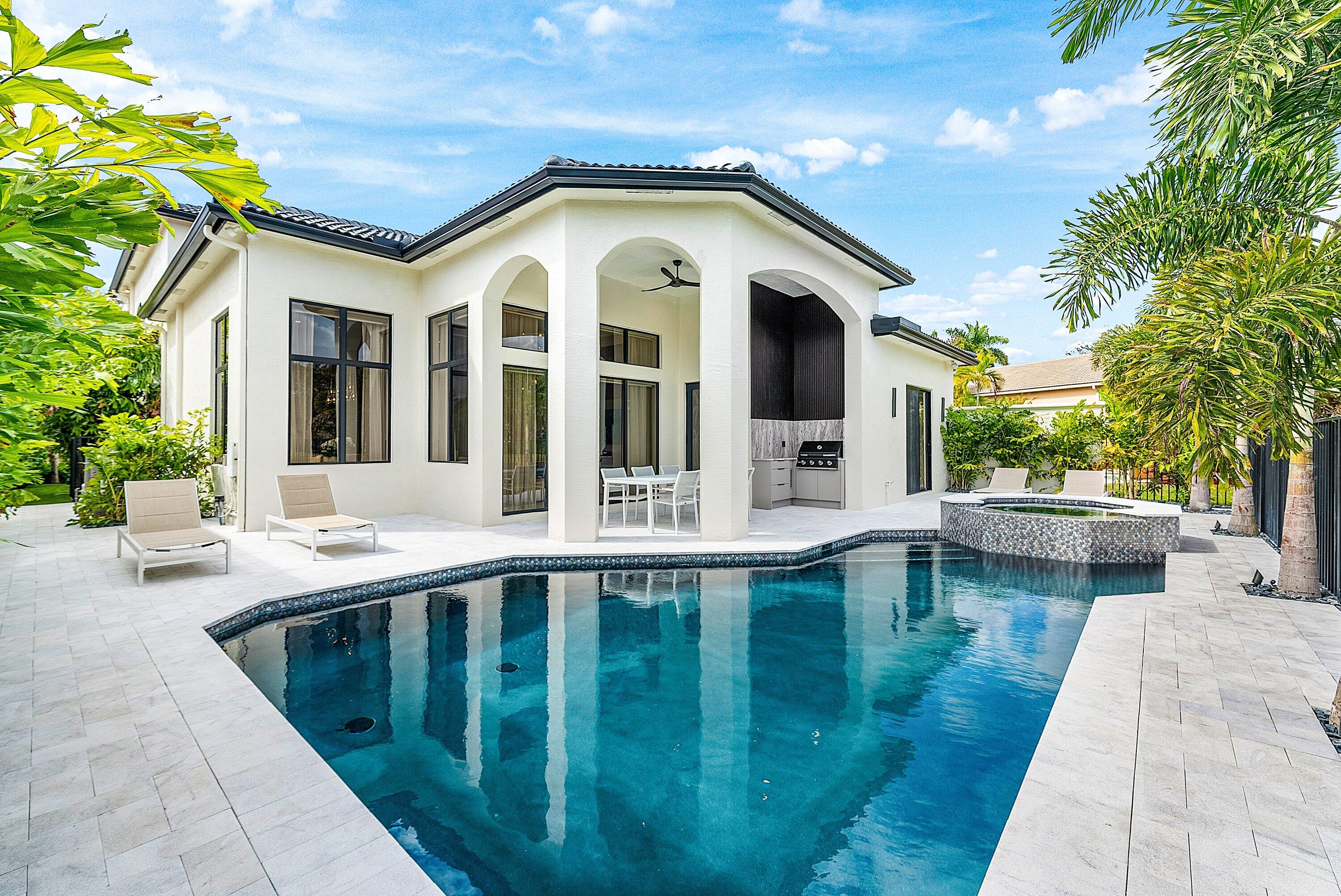 17760 Villa Club Way