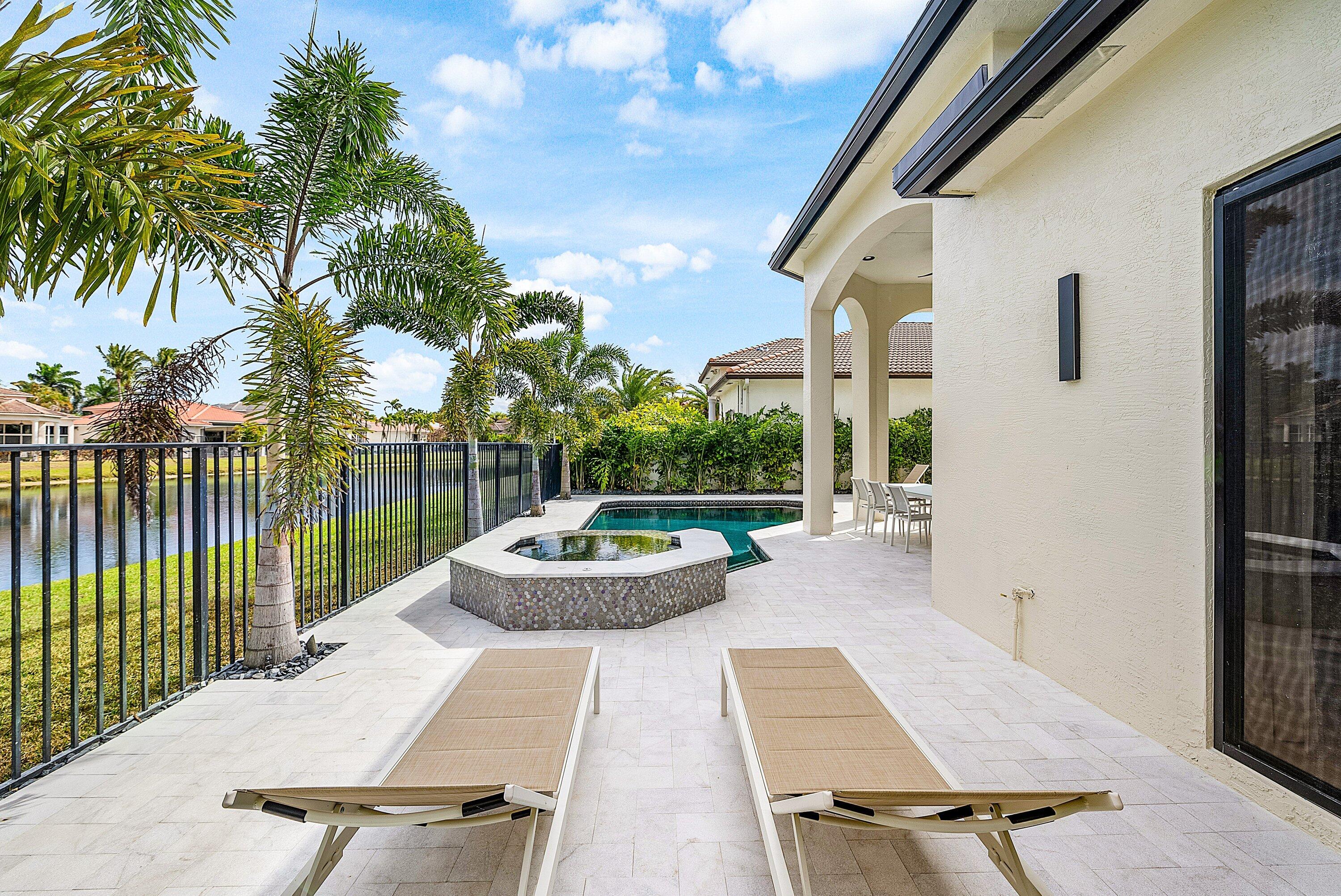 17760 Villa Club Way