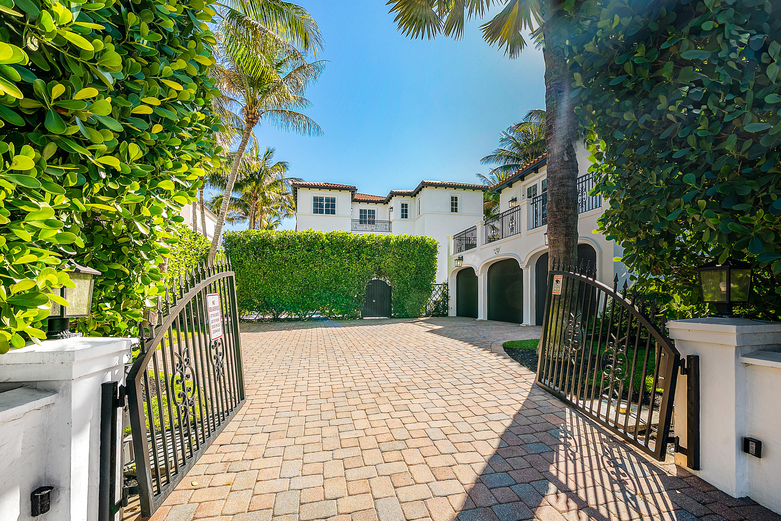 6102 N Ocean Boulevard