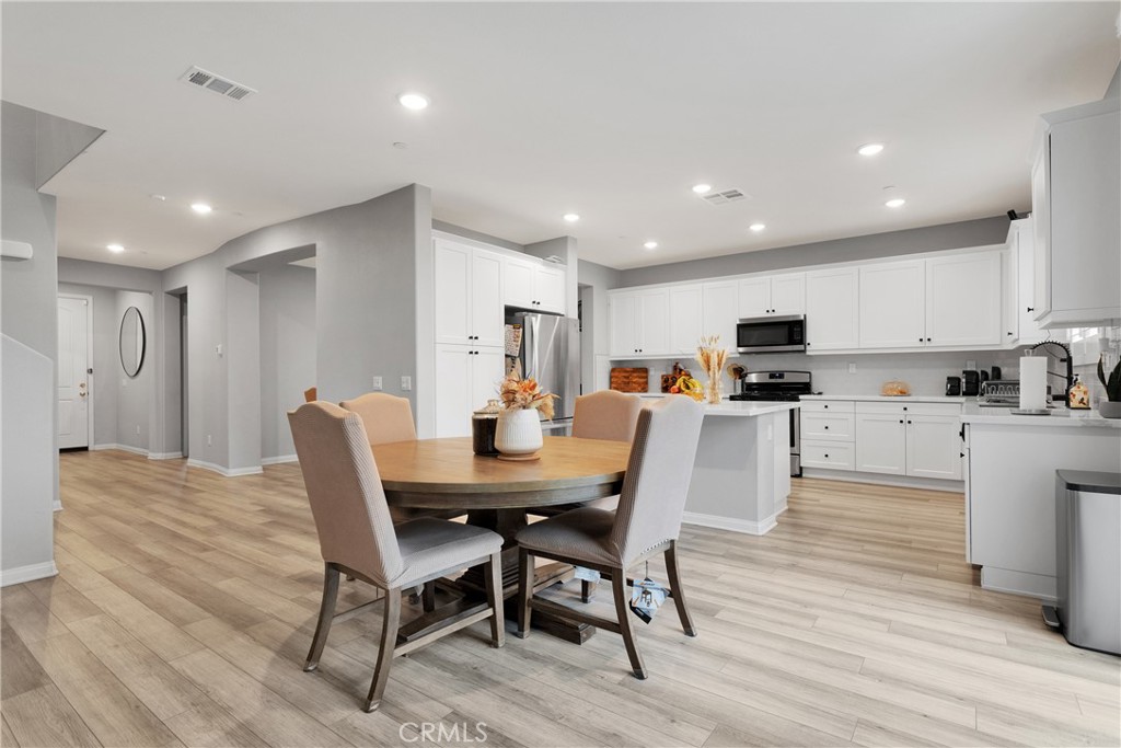 12658 Ava Loma Street