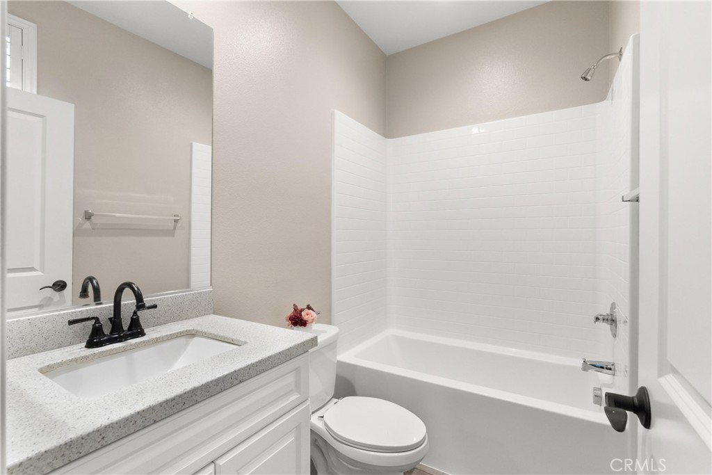 2785 E Berry Loop Privado 13