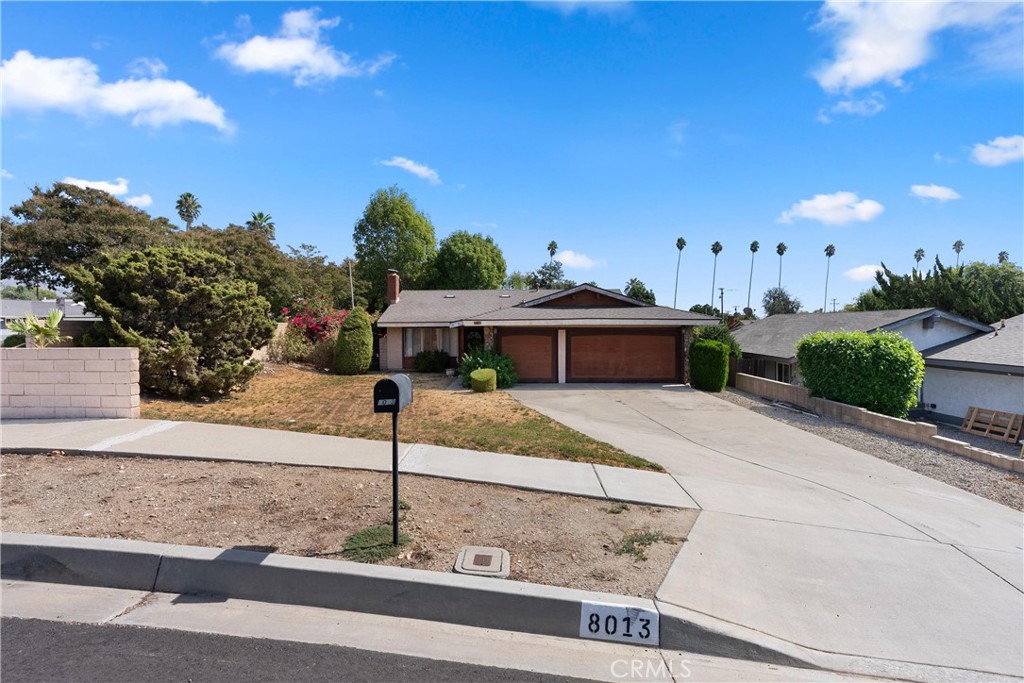 8013 Orangewood Drive