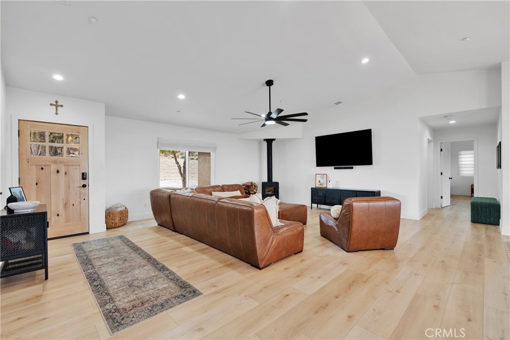 2128 Pheasant Road