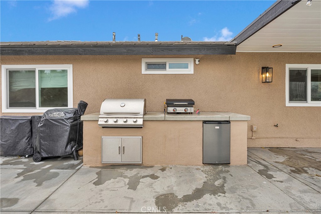 2128 Pheasant Road