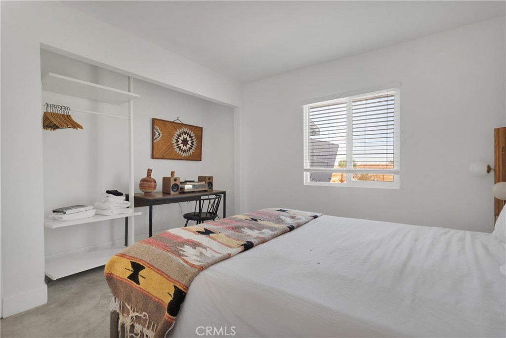 4789 Avenida Del Sol