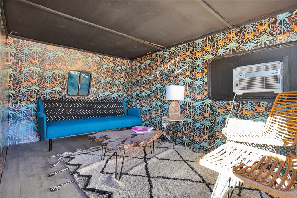 4789 Avenida Del Sol