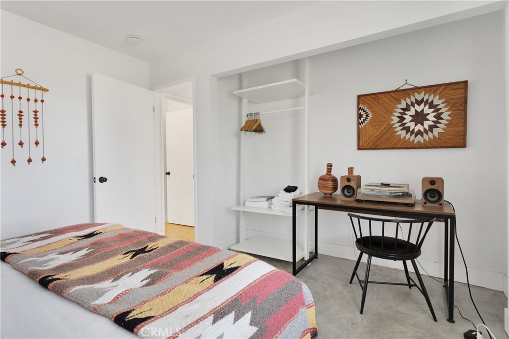 4789 Avenida Del Sol