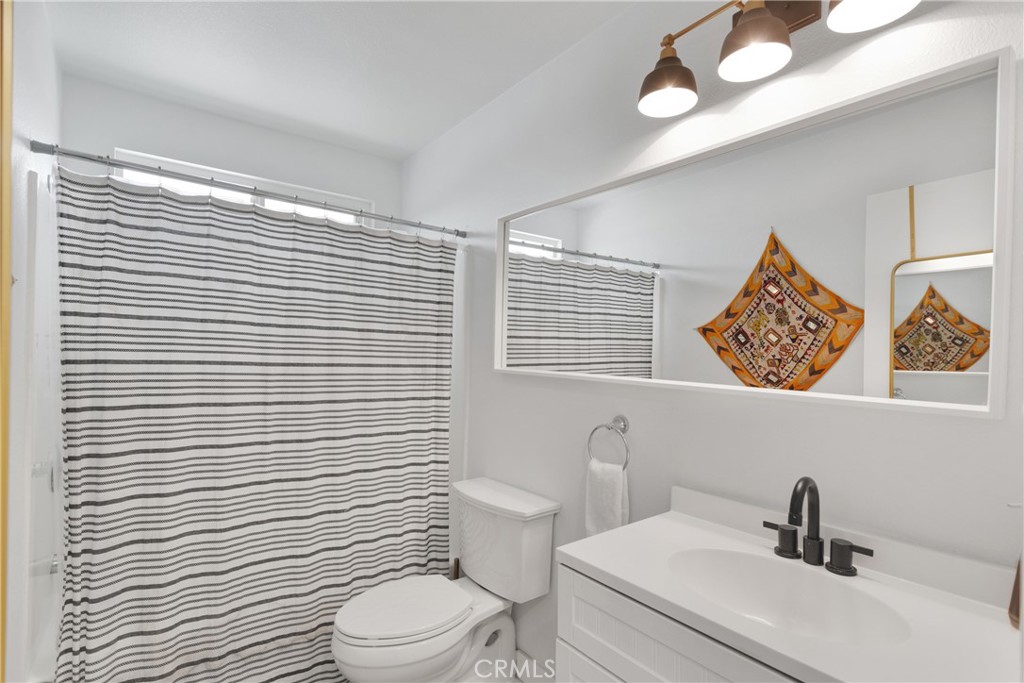 4789 Avenida Del Sol
