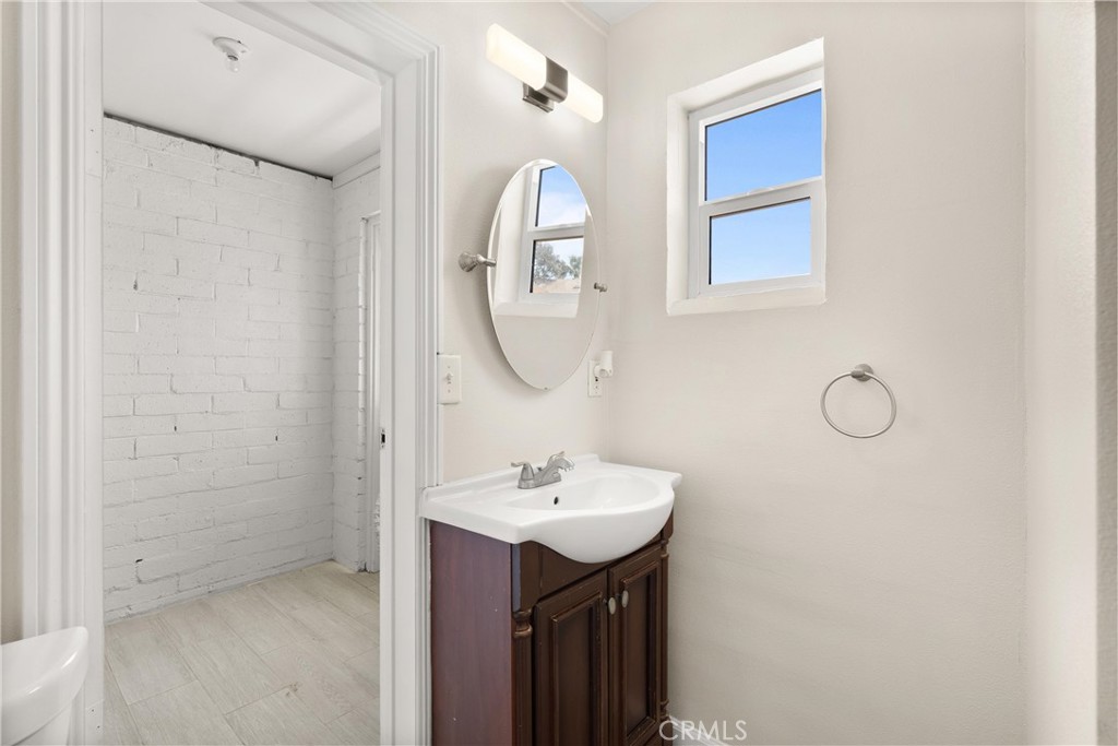 421 W Sun Avenue
