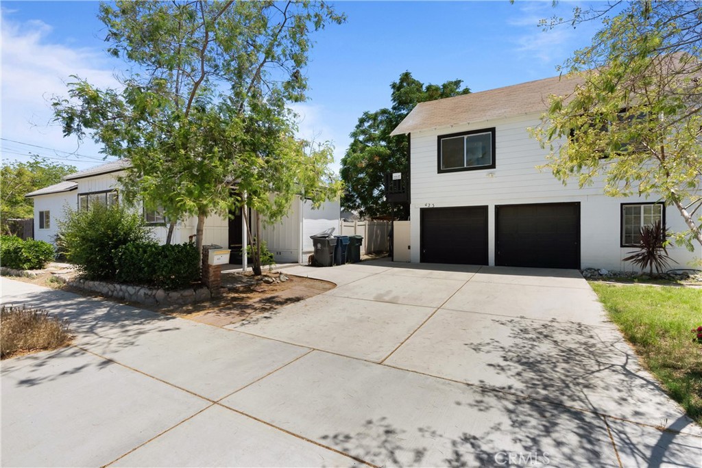 423 Sun Avenue W