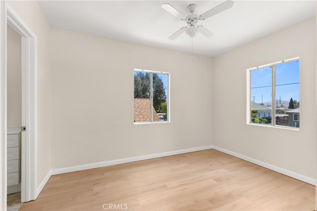 423 Sun Avenue W