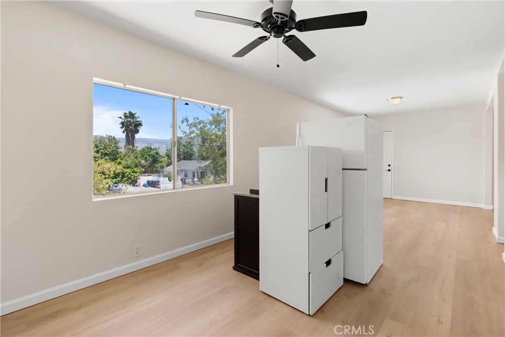 423 Sun Avenue W