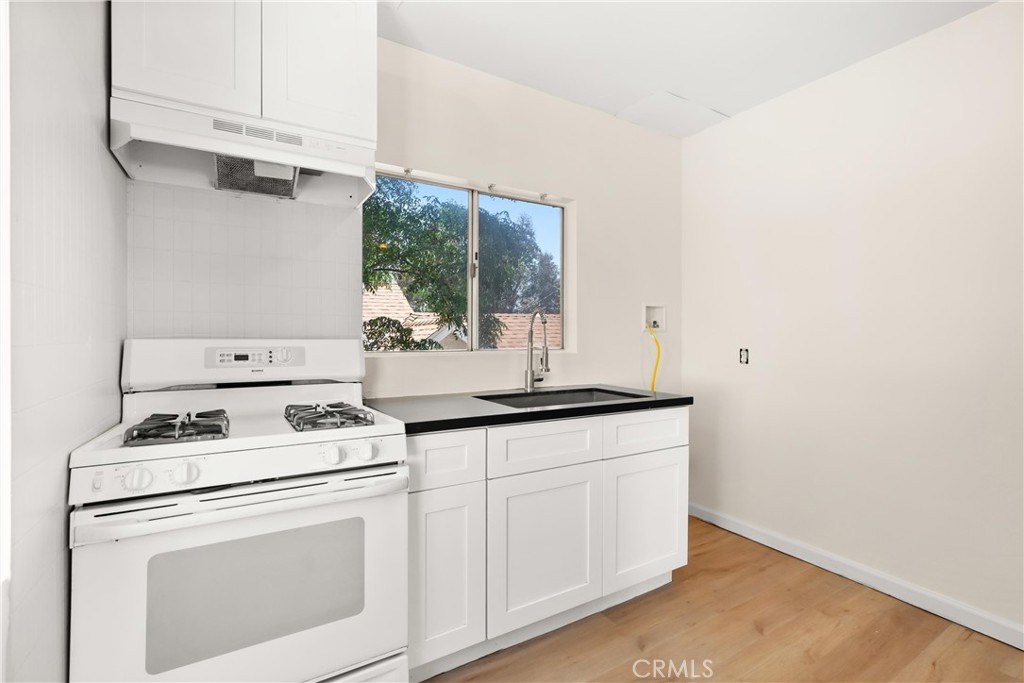 423 Sun Avenue W