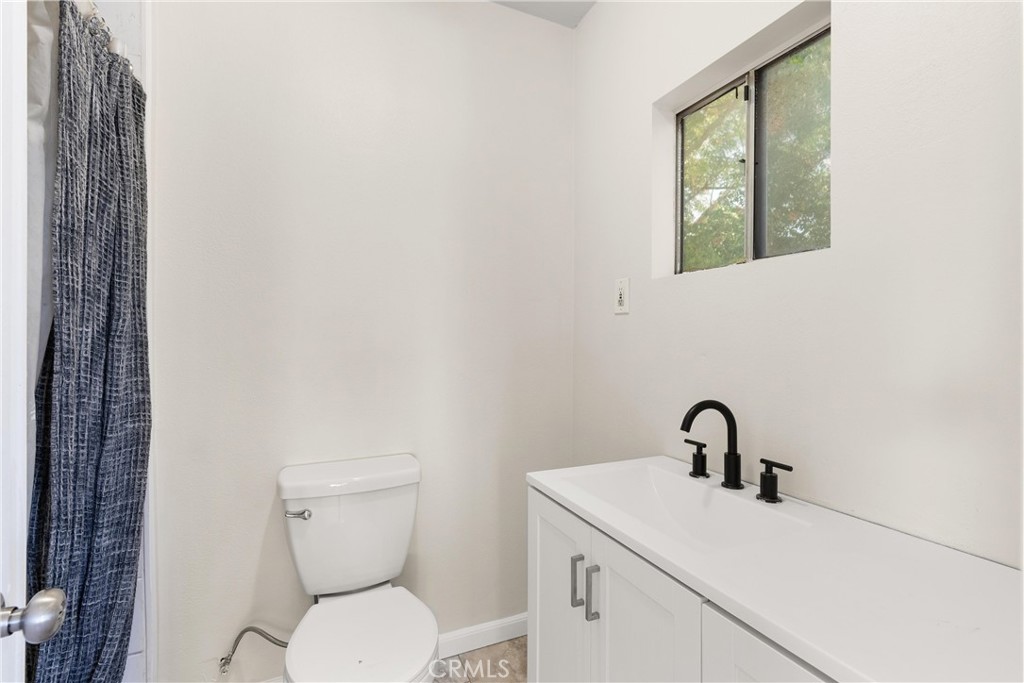 423 Sun Avenue W