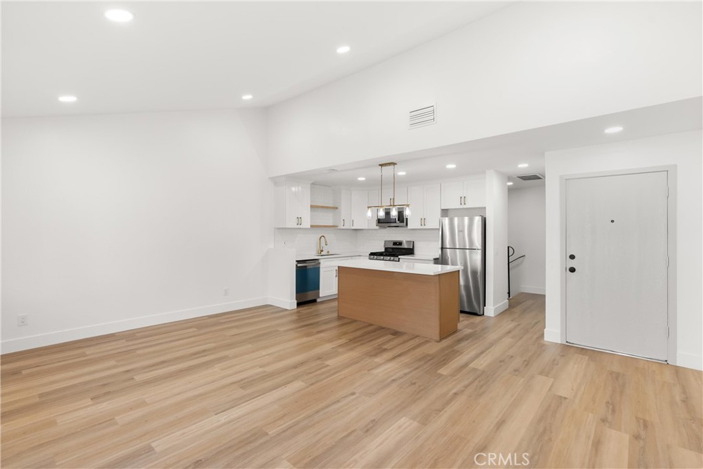 87 Tennessee Street C