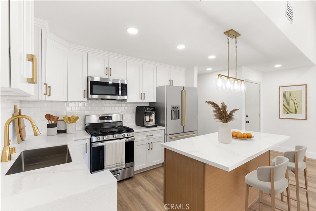 87 Tennessee Street C