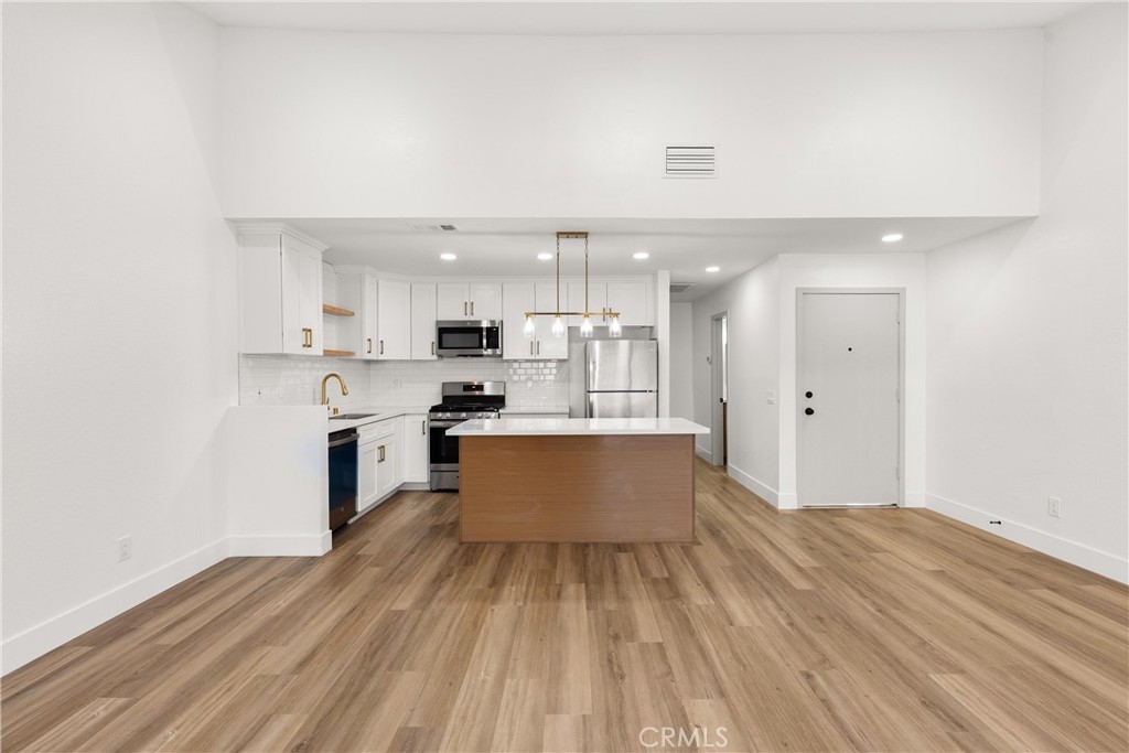 87 Tennessee Street C