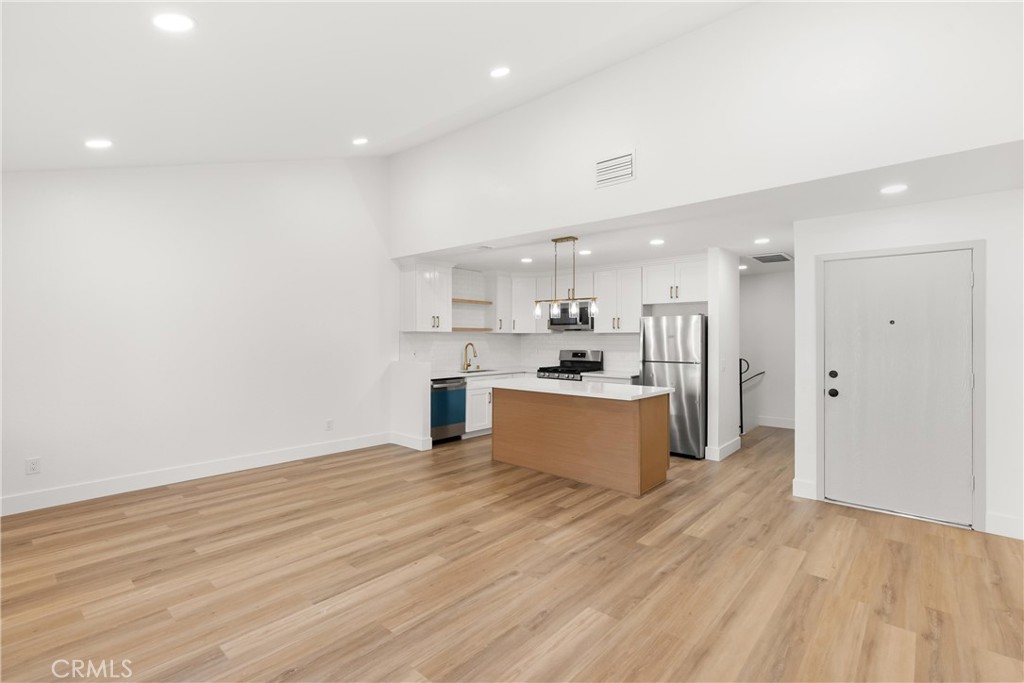 87 Tennessee Street C